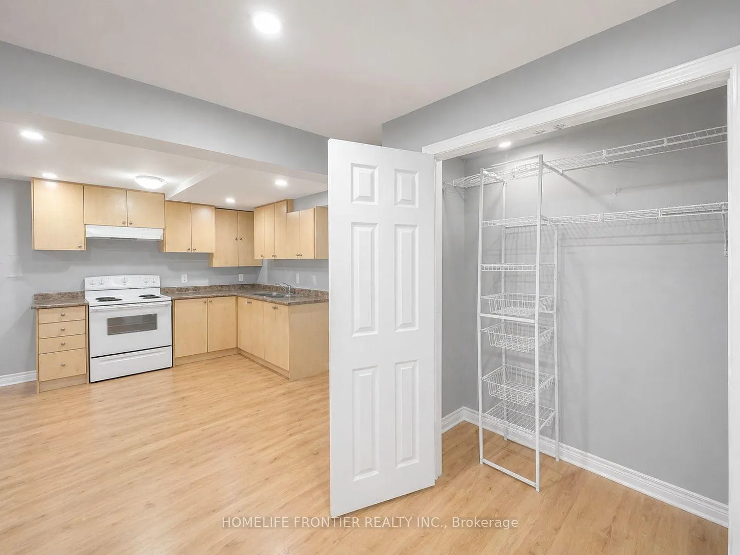 Photo 5 of Unit Lower, 62 Clydesdale Circle, Brampton, Fletcher's Creek South — HOMEH