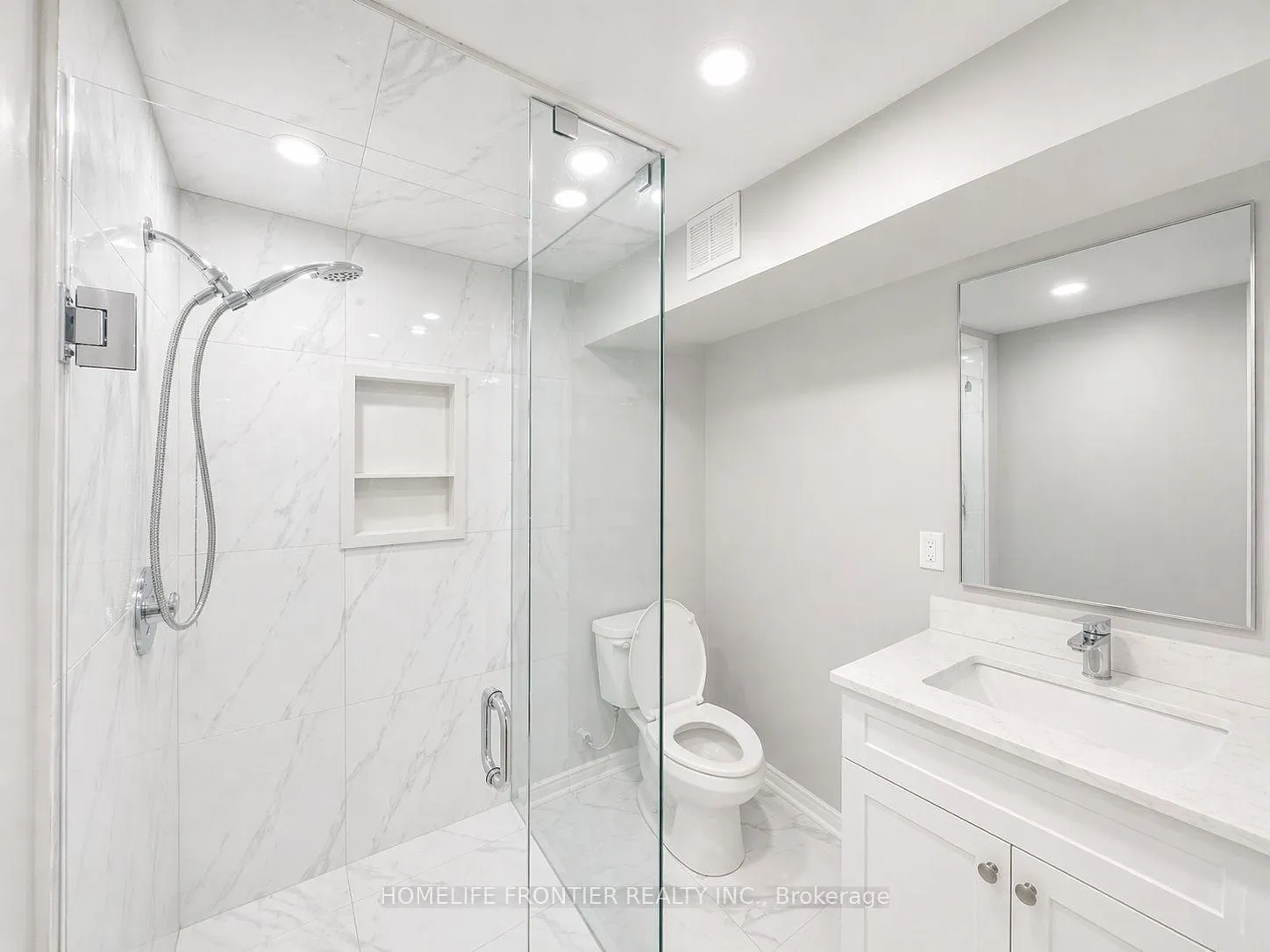 Photo 6 of Unit Lower, 62 Clydesdale Circle, Brampton, Fletcher's Creek South — HOMEH