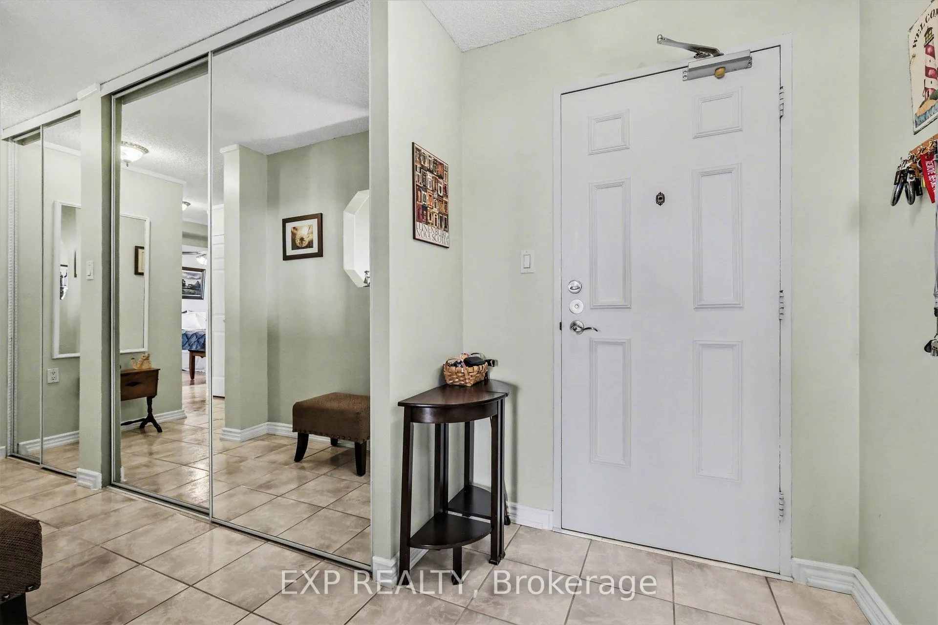 Photo 7 of Unit 1801, 665 Bathgate Drive, Ottawa, Carson Meadows — HOMEH