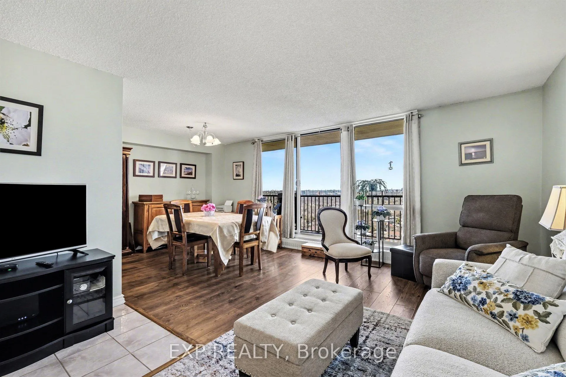 Photo 11 of Unit 1801, 665 Bathgate Drive, Ottawa, Carson Meadows — HOMEH