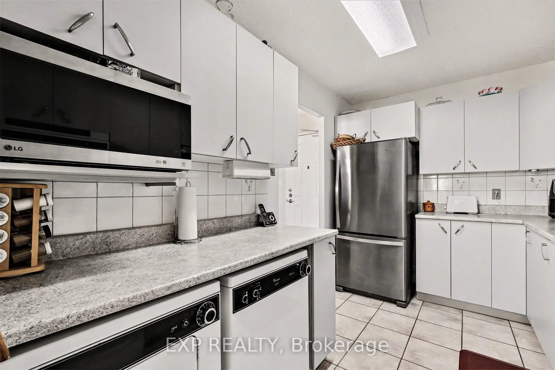 Photo 15 of Unit 1801, 665 Bathgate Drive, Ottawa, Carson Meadows — HOMEH
