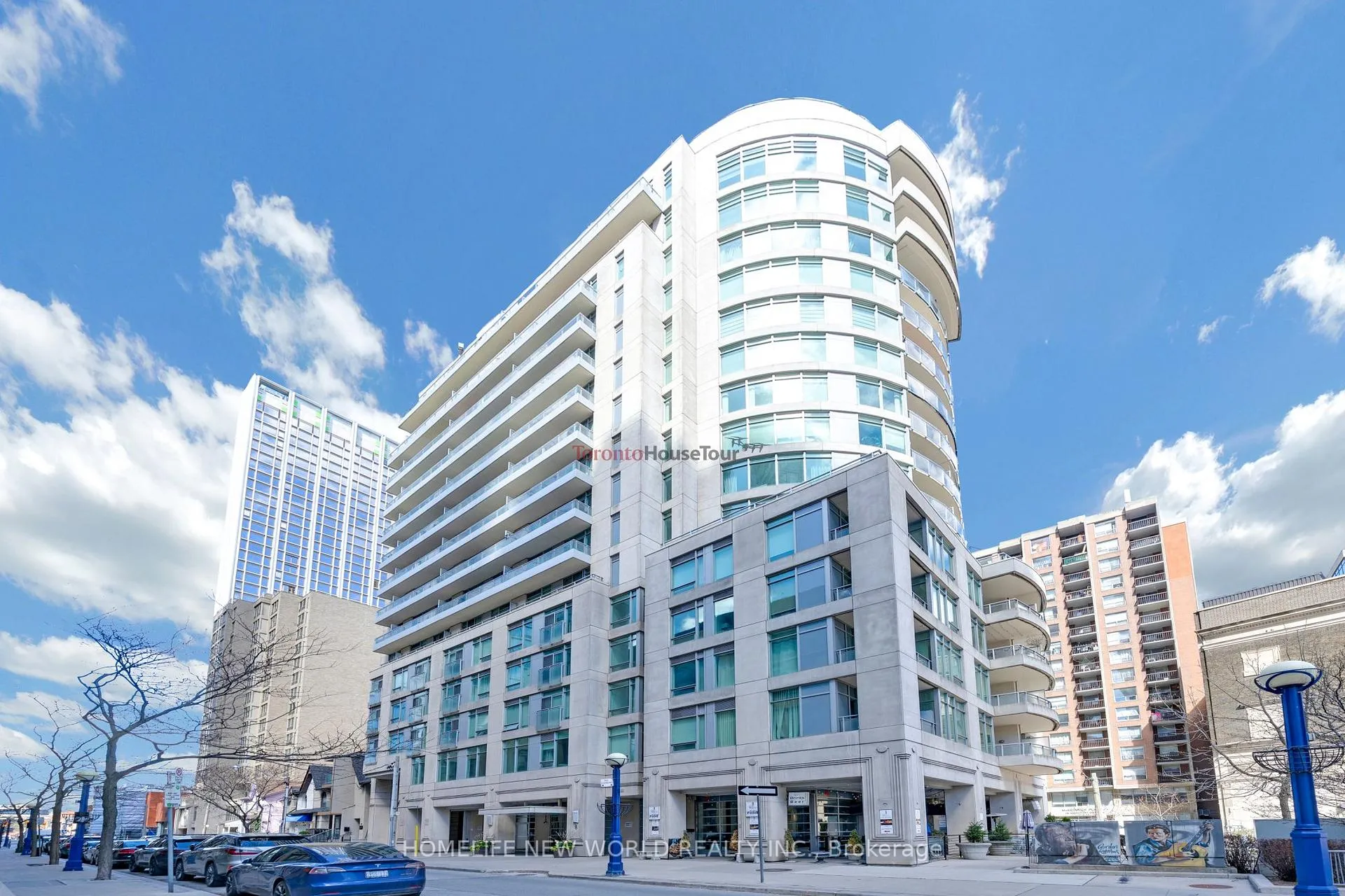 Front of Unit 509, 8 Scollard Street