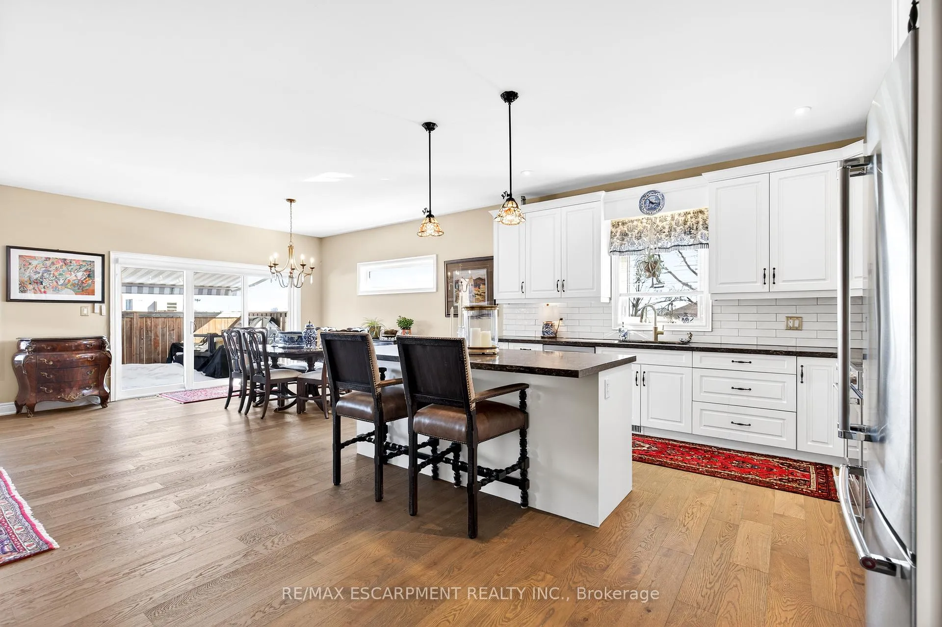 Photo 11 of Unit 4, 3757 St. Peter Avenue, Niagara Falls, Stamford — HOMEH