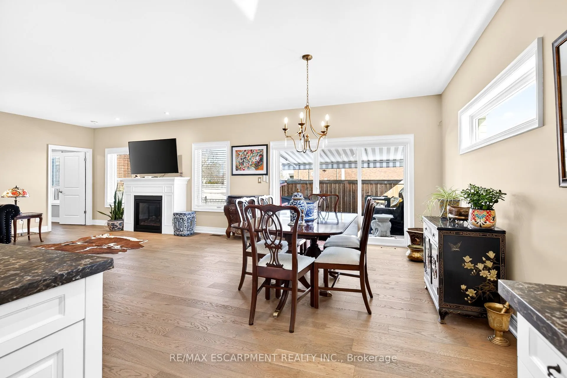 Photo 16 of Unit 4, 3757 St. Peter Avenue, Niagara Falls, Stamford — HOMEH