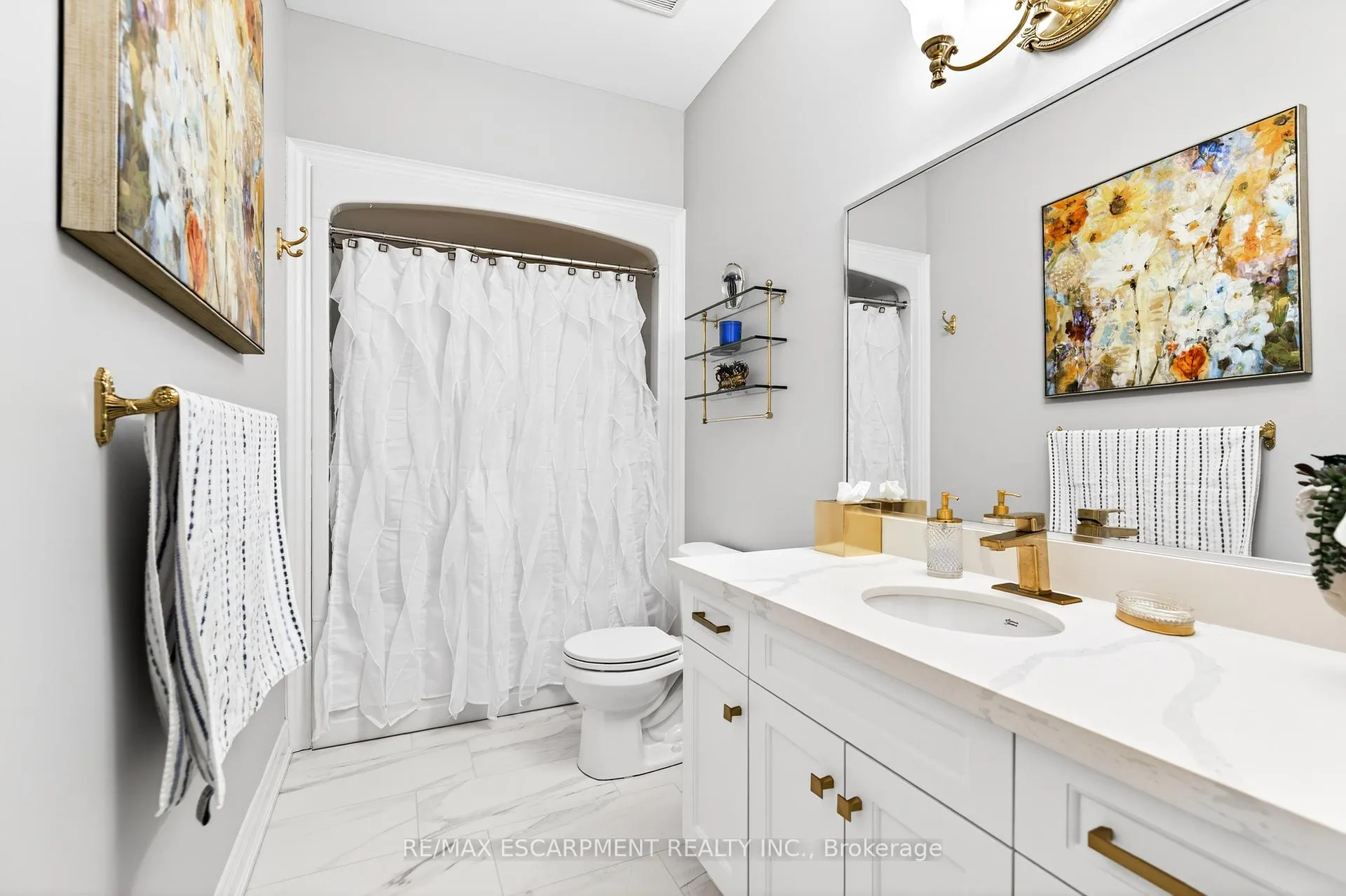 Photo 28 of Unit 4, 3757 St. Peter Avenue, Niagara Falls, Stamford — HOMEH