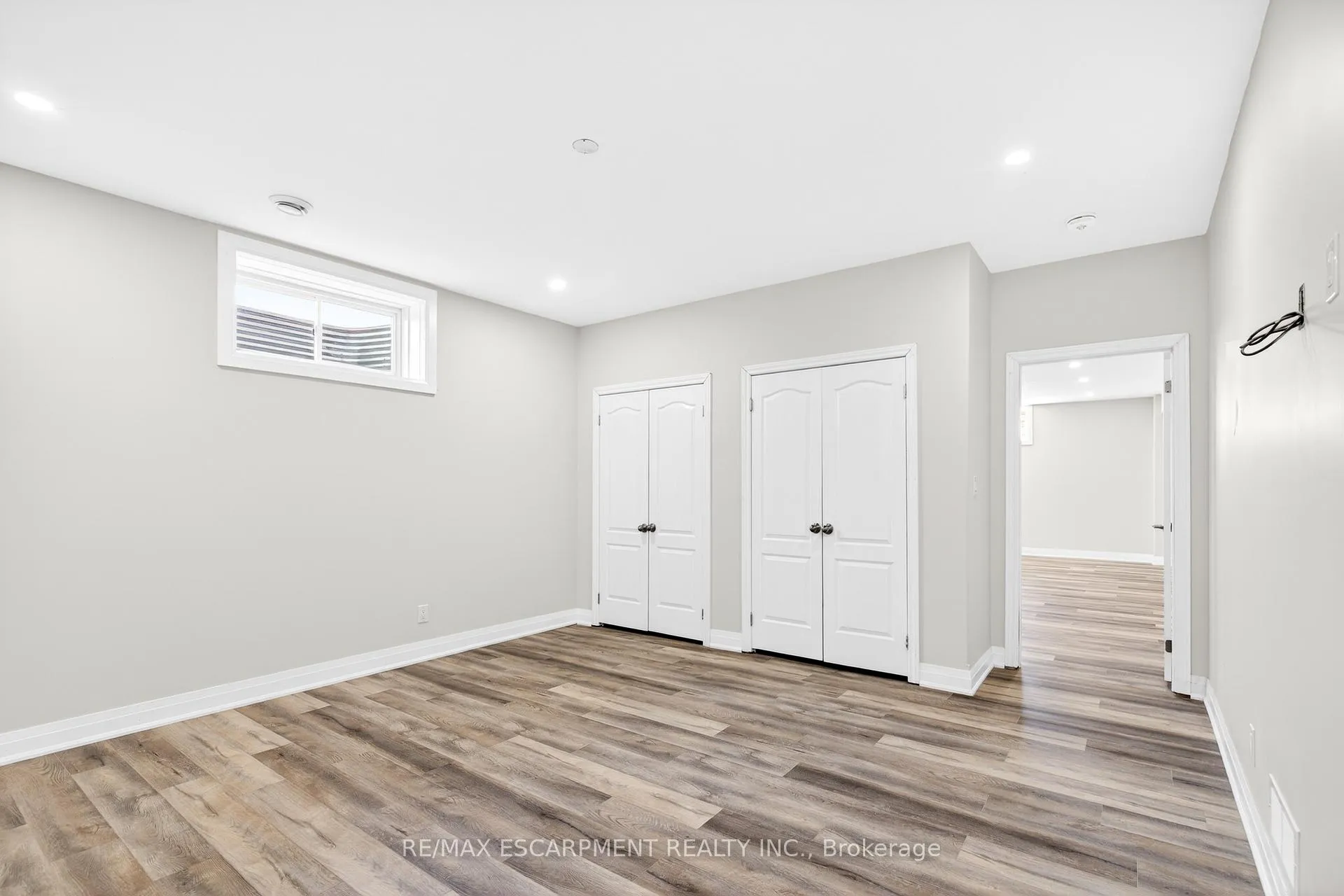 Photo 33 of Unit 4, 3757 St. Peter Avenue, Niagara Falls, Stamford — HOMEH