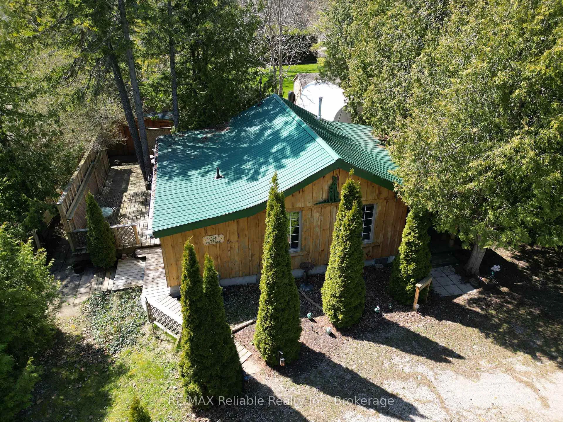 Photo 7 of 5 Hamilton Street, Bluewater, Bayfield — HOMEH