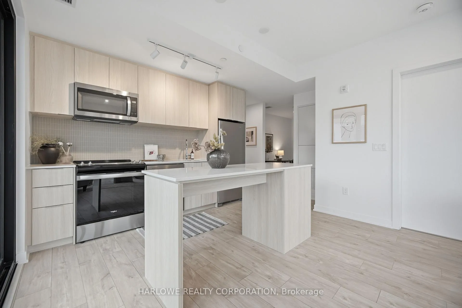 Photo 11 of Unit 705, 750 Whitlock Avenue, Milton, Cobban — HOMEH