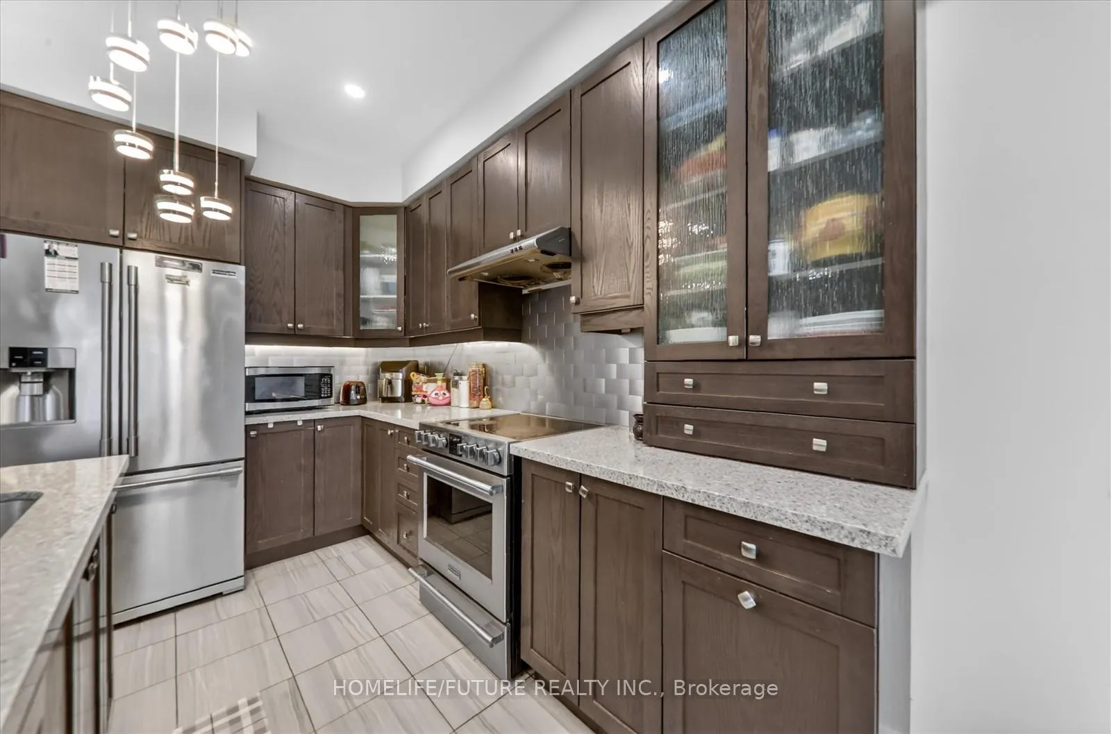 Photo 12 of Unit Main, 22 Moses Crescent, Clarington, Bowmanville — HOMEH