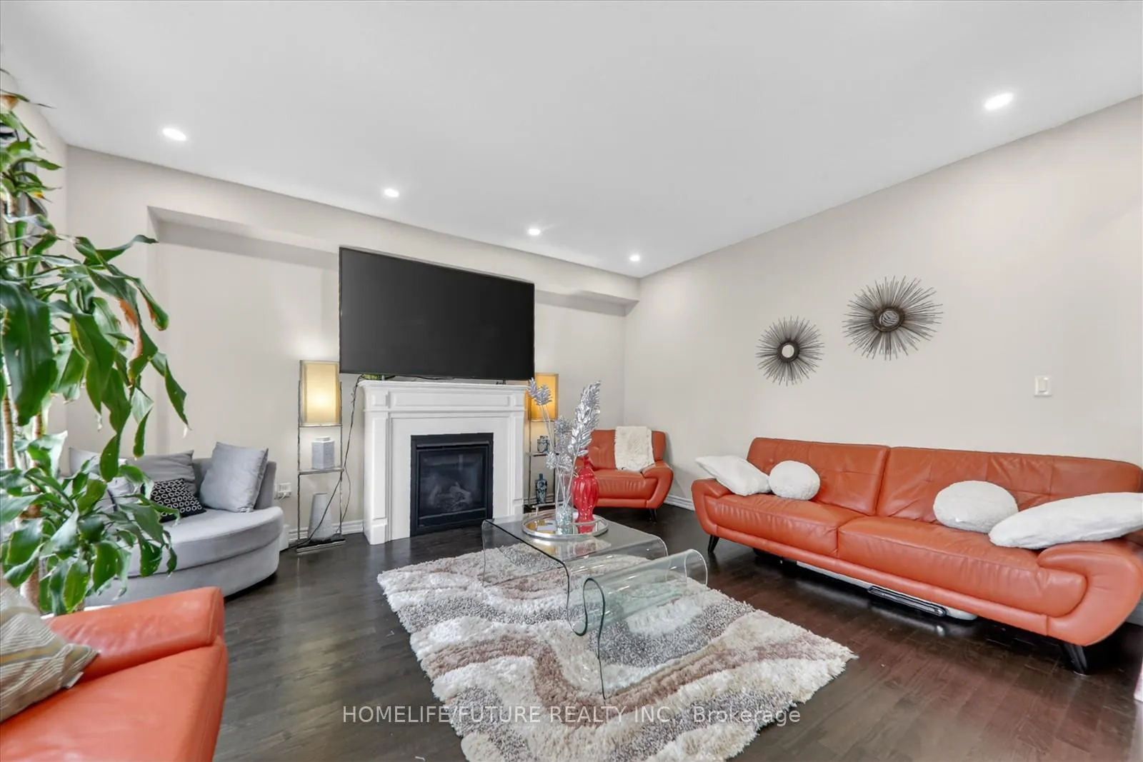 Photo 16 of Unit Main, 22 Moses Crescent, Clarington, Bowmanville — HOMEH