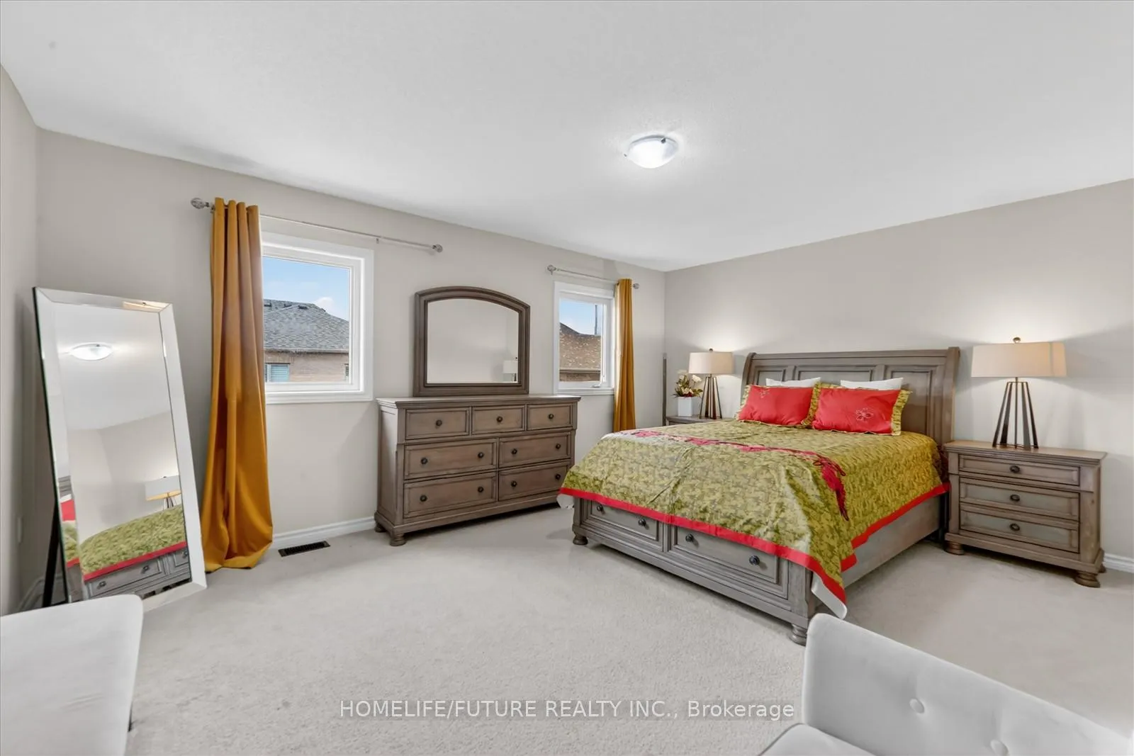 Photo 20 of Unit Main, 22 Moses Crescent, Clarington, Bowmanville — HOMEH