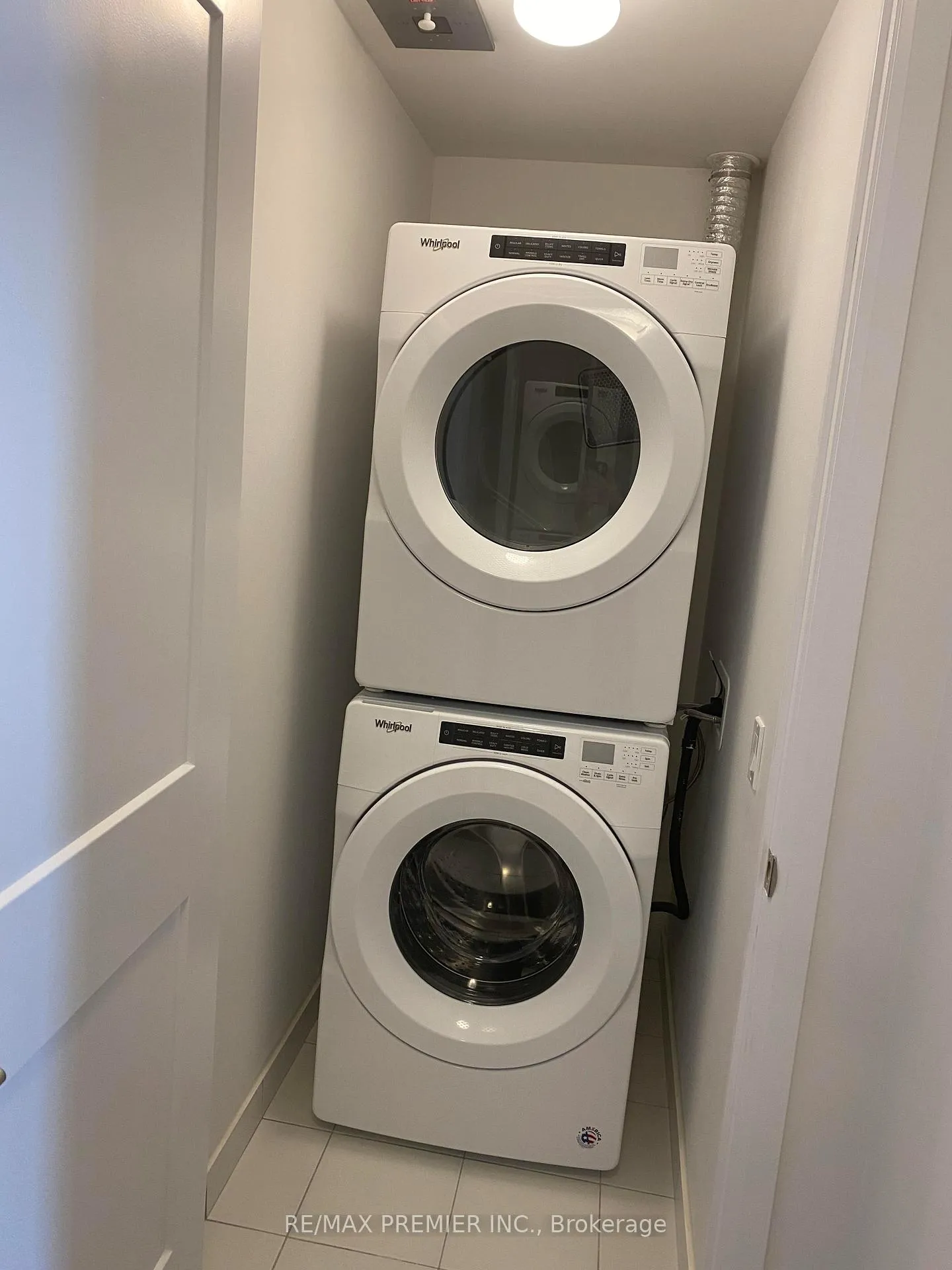Photo 2 of Unit 3016, 7895 Jane Street, Vaughan, Concord — HOMEH