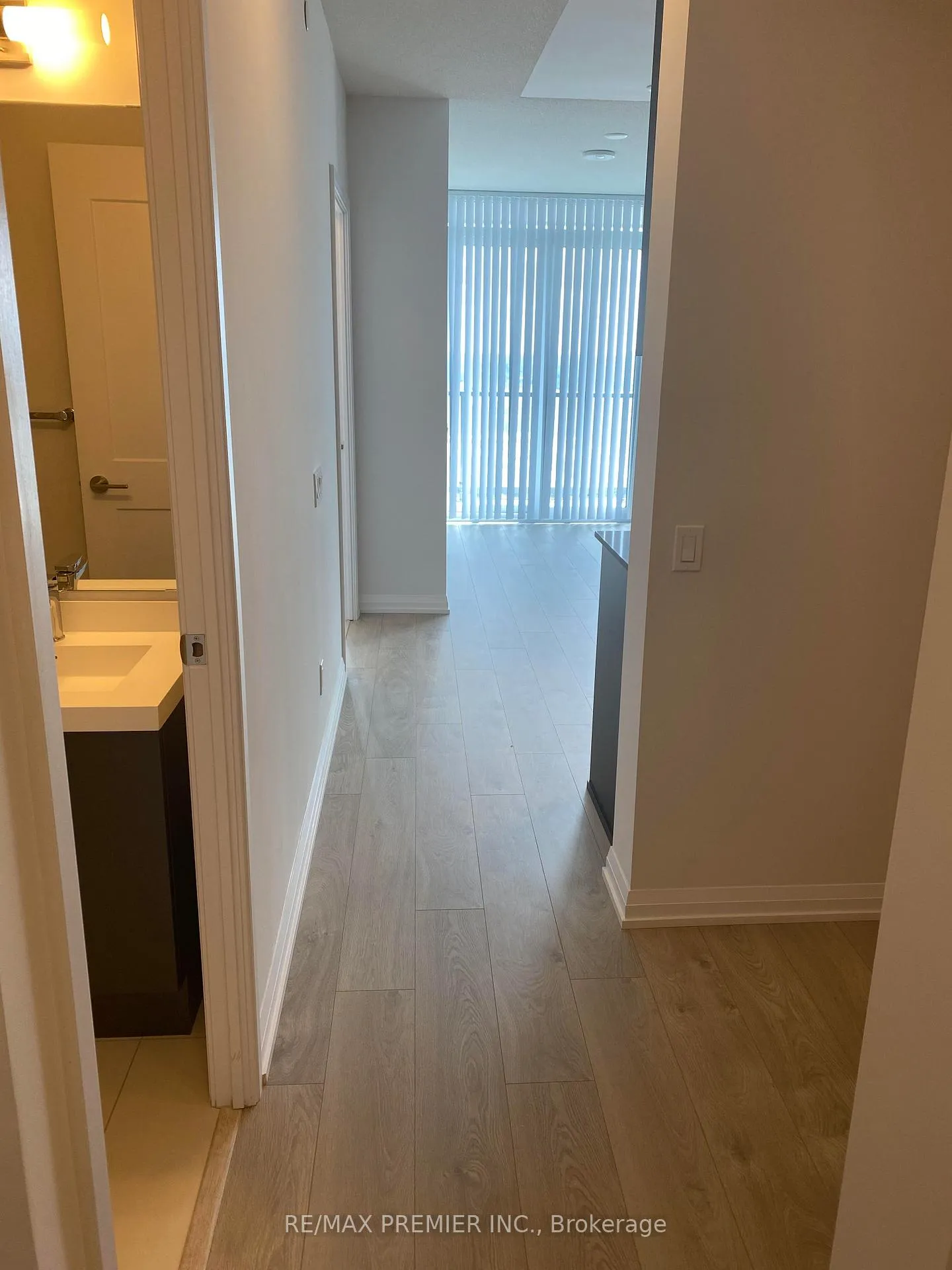 Photo 3 of Unit 3016, 7895 Jane Street, Vaughan, Concord — HOMEH