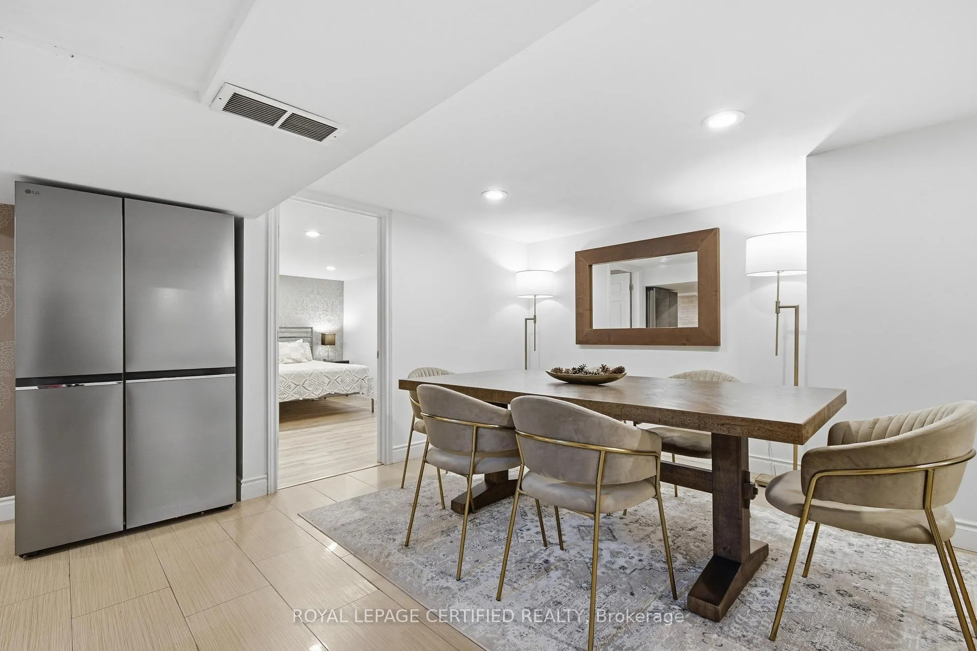 Photo 6 of 2435 Mckay Avenue, Windsor — HOMEH