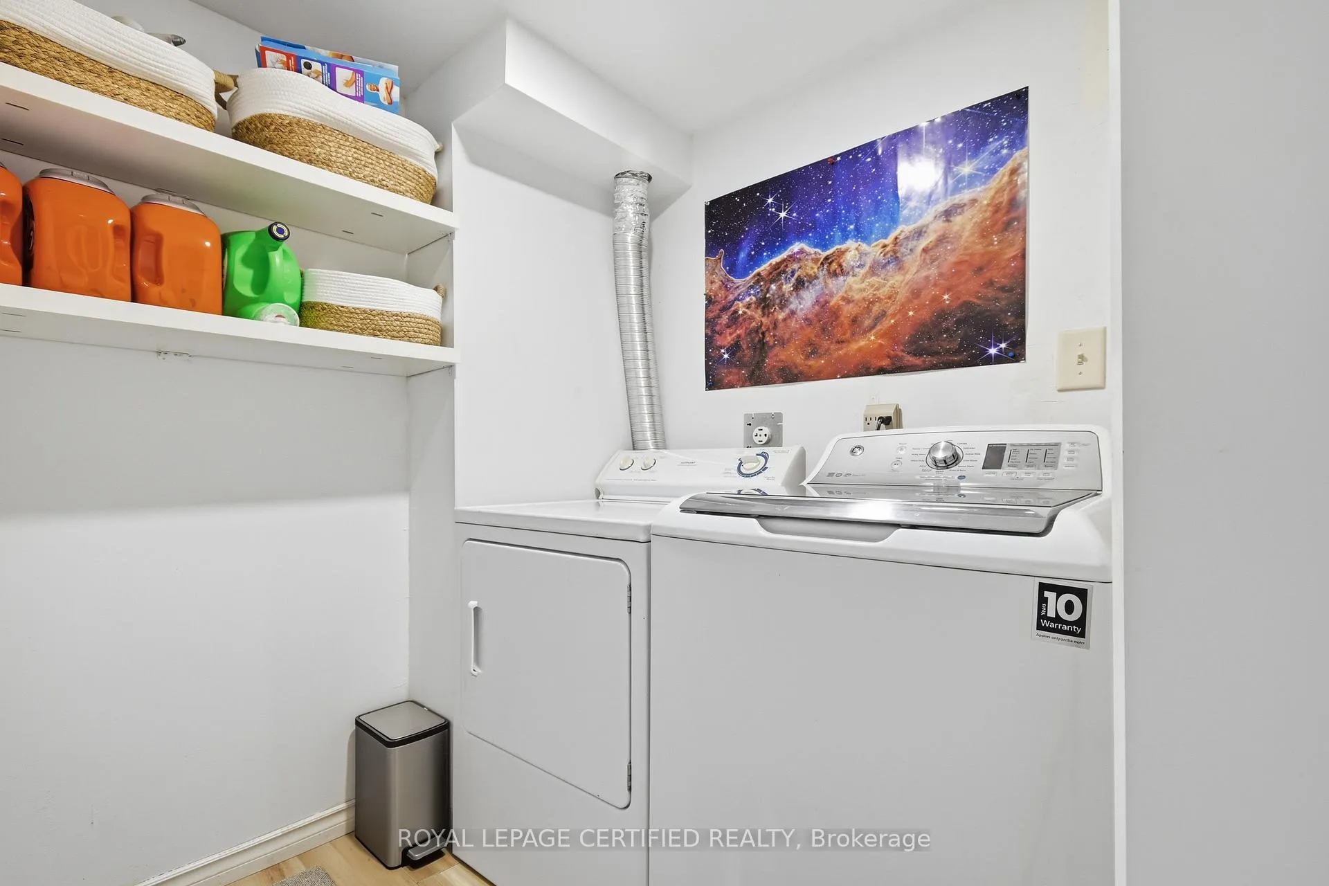 Photo 16 of 2435 Mckay Avenue, Windsor — HOMEH