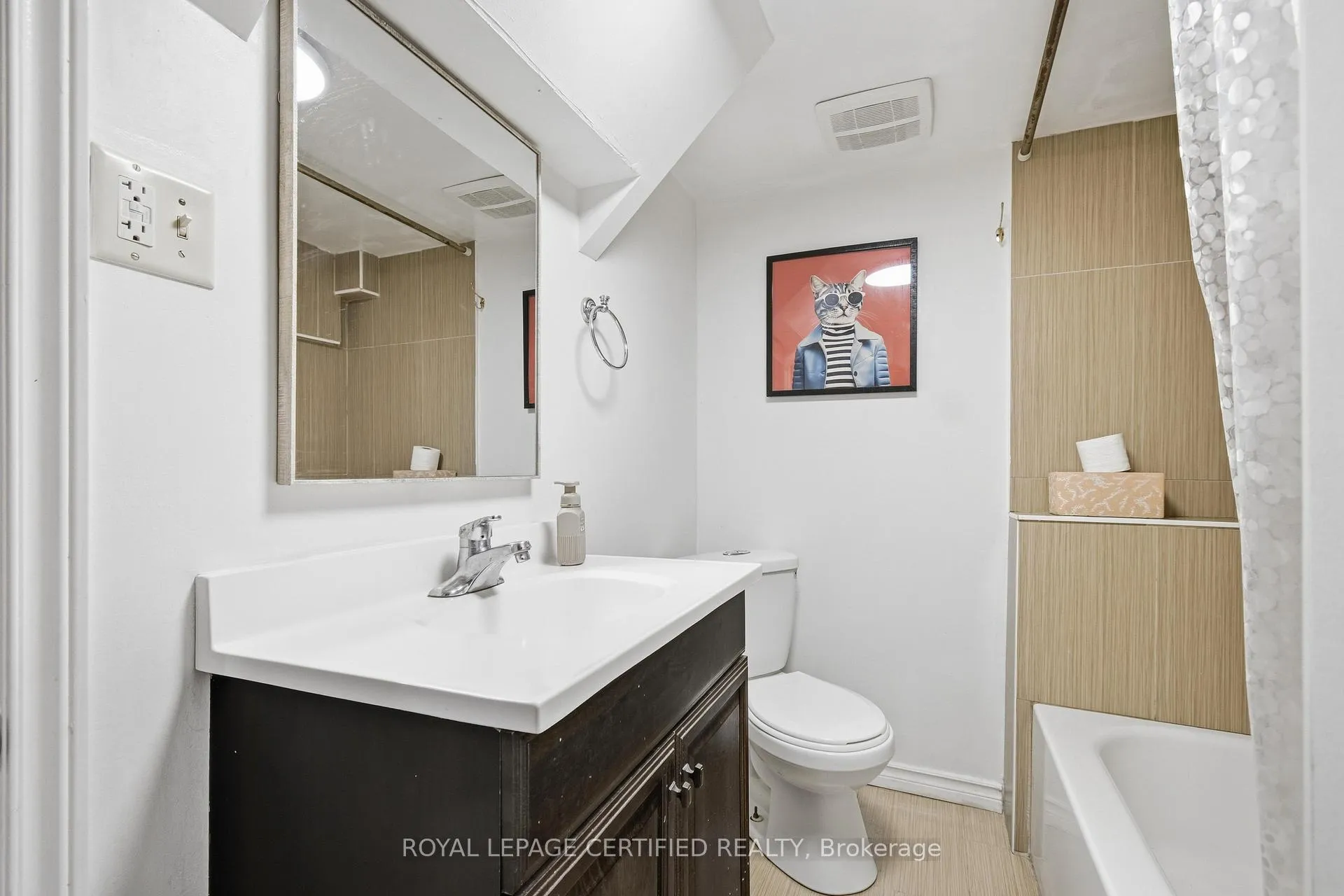 Photo 18 of 2435 Mckay Avenue, Windsor — HOMEH