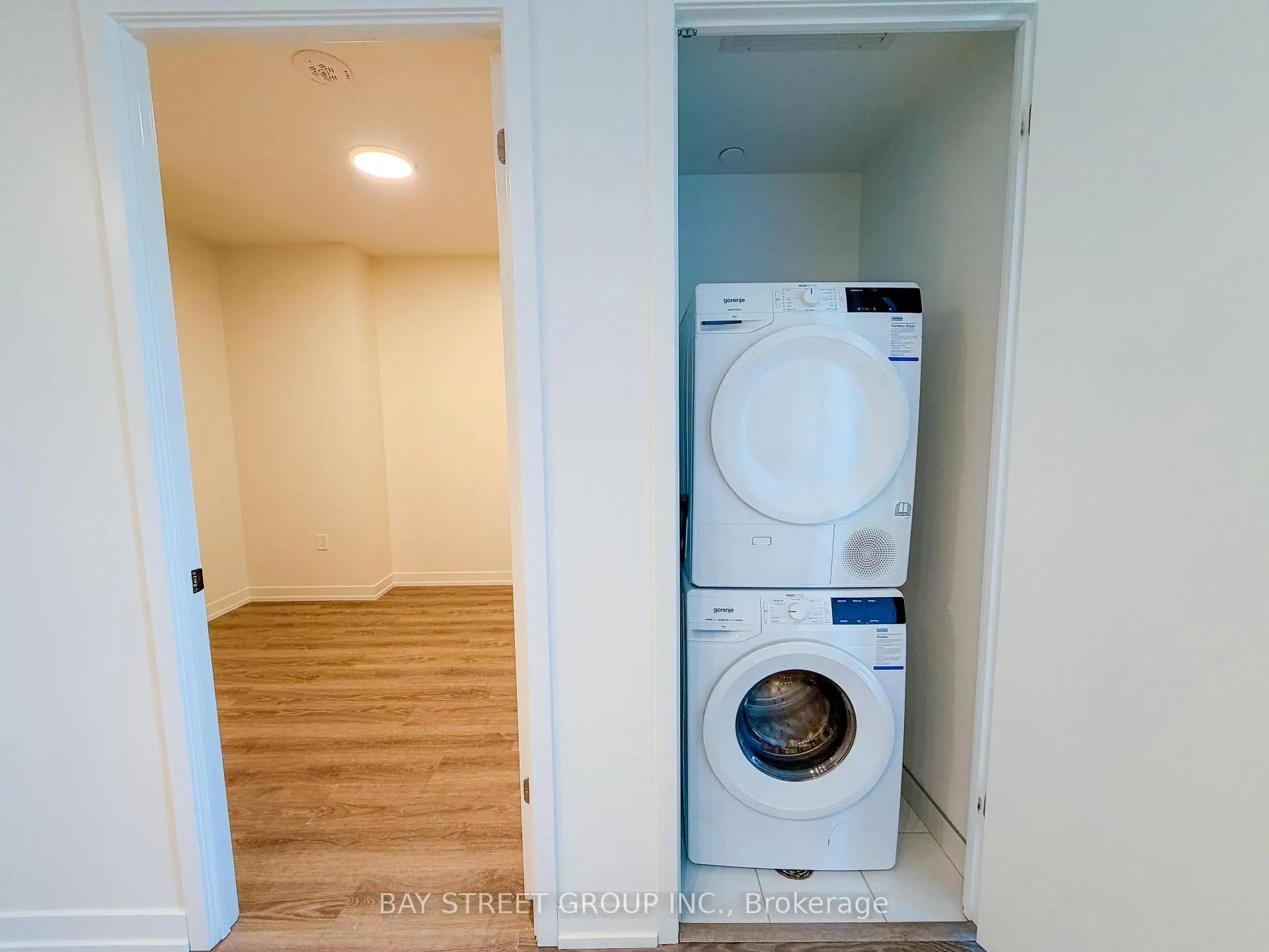 Photo 8 of Unit 1807, 195 Commerce Street, Vaughan, Vaughan Corporate Centre — HOMEH