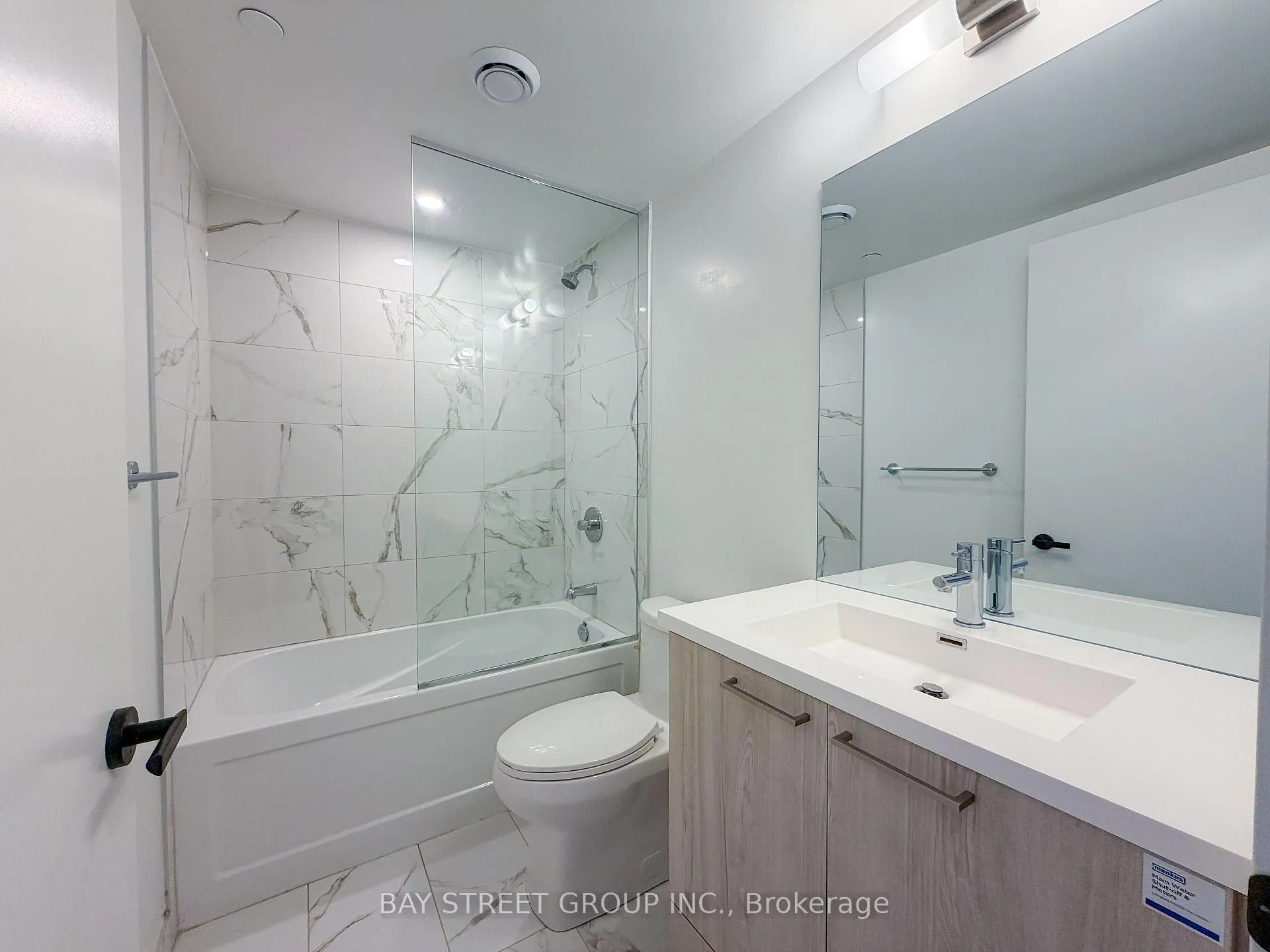 Photo 9 of Unit 1807, 195 Commerce Street, Vaughan, Vaughan Corporate Centre — HOMEH