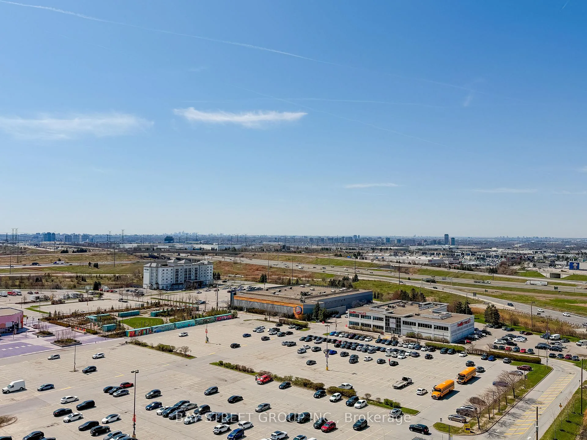 Photo 11 of Unit 1807, 195 Commerce Street, Vaughan, Vaughan Corporate Centre — HOMEH