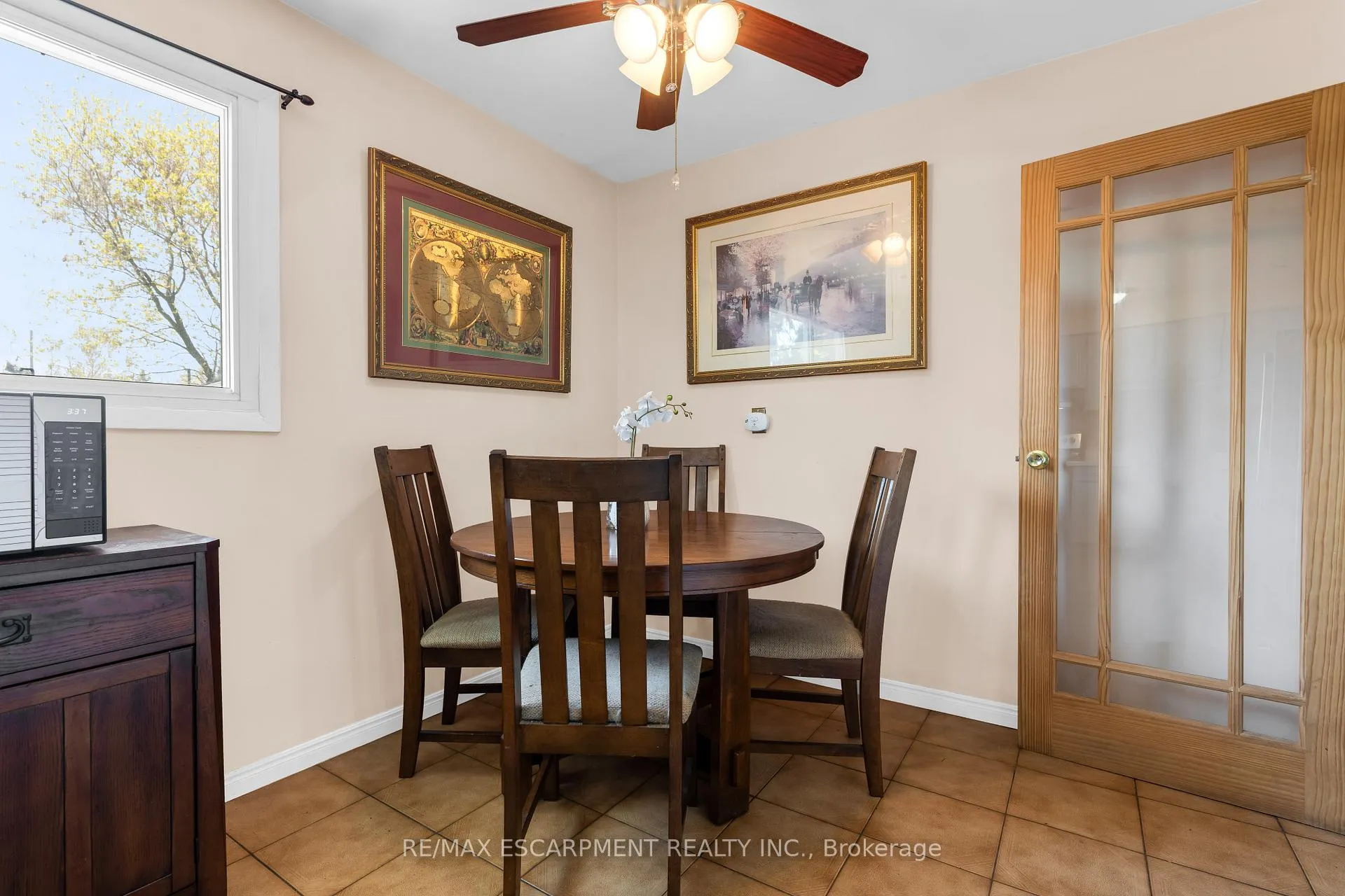 Photo 13 of 102 Berkindale Drive, Hamilton, Riverdale — HOMEH