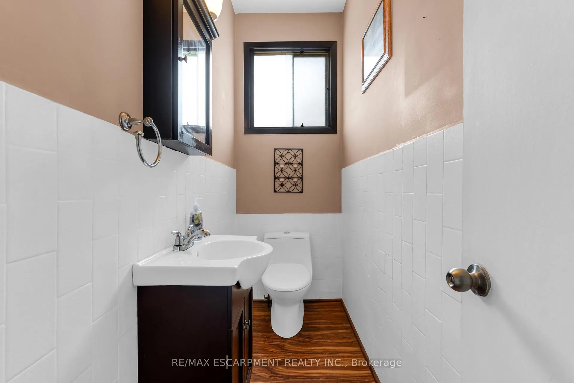 Photo 16 of 102 Berkindale Drive, Hamilton, Riverdale — HOMEH