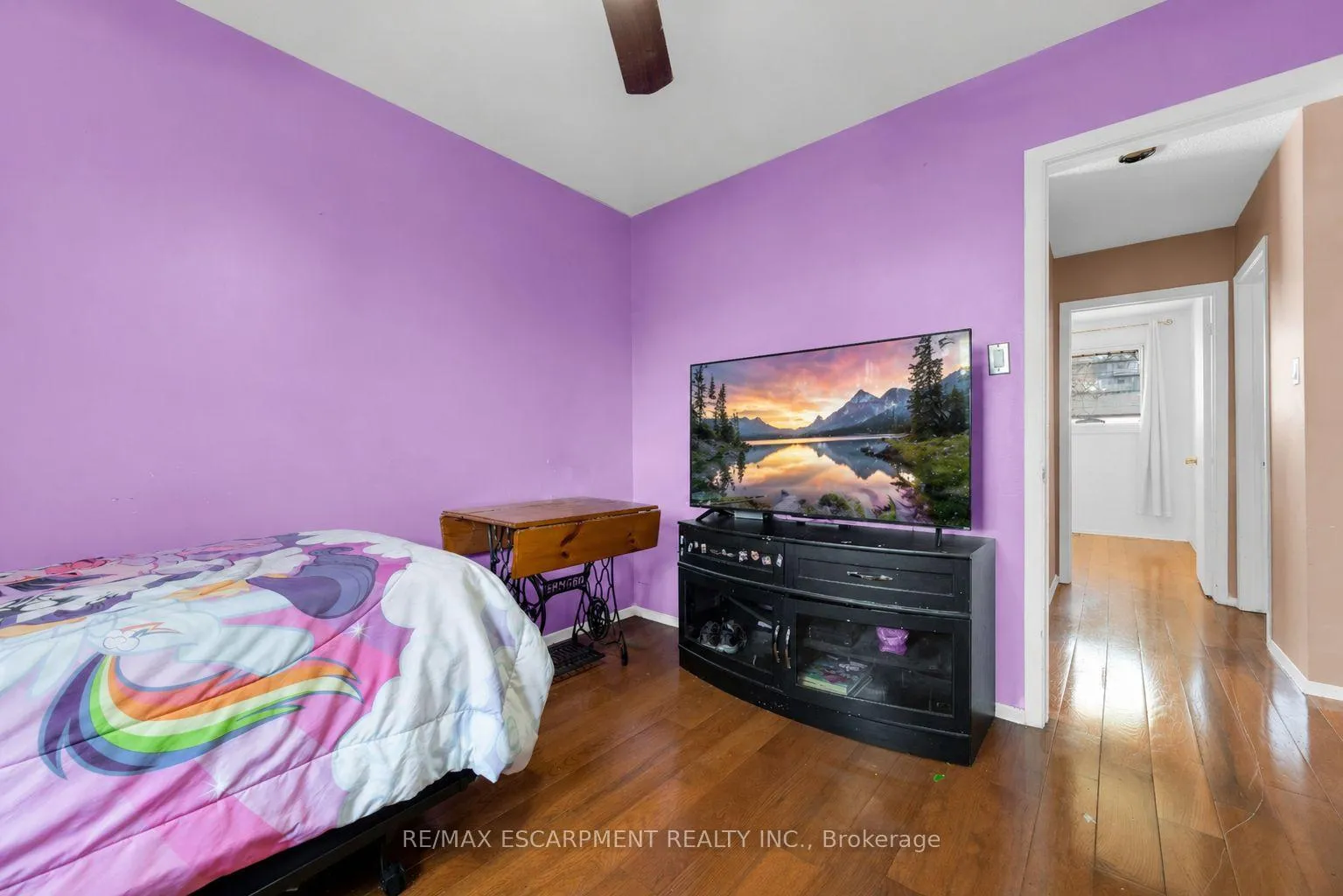 Photo 28 of 102 Berkindale Drive, Hamilton, Riverdale — HOMEH