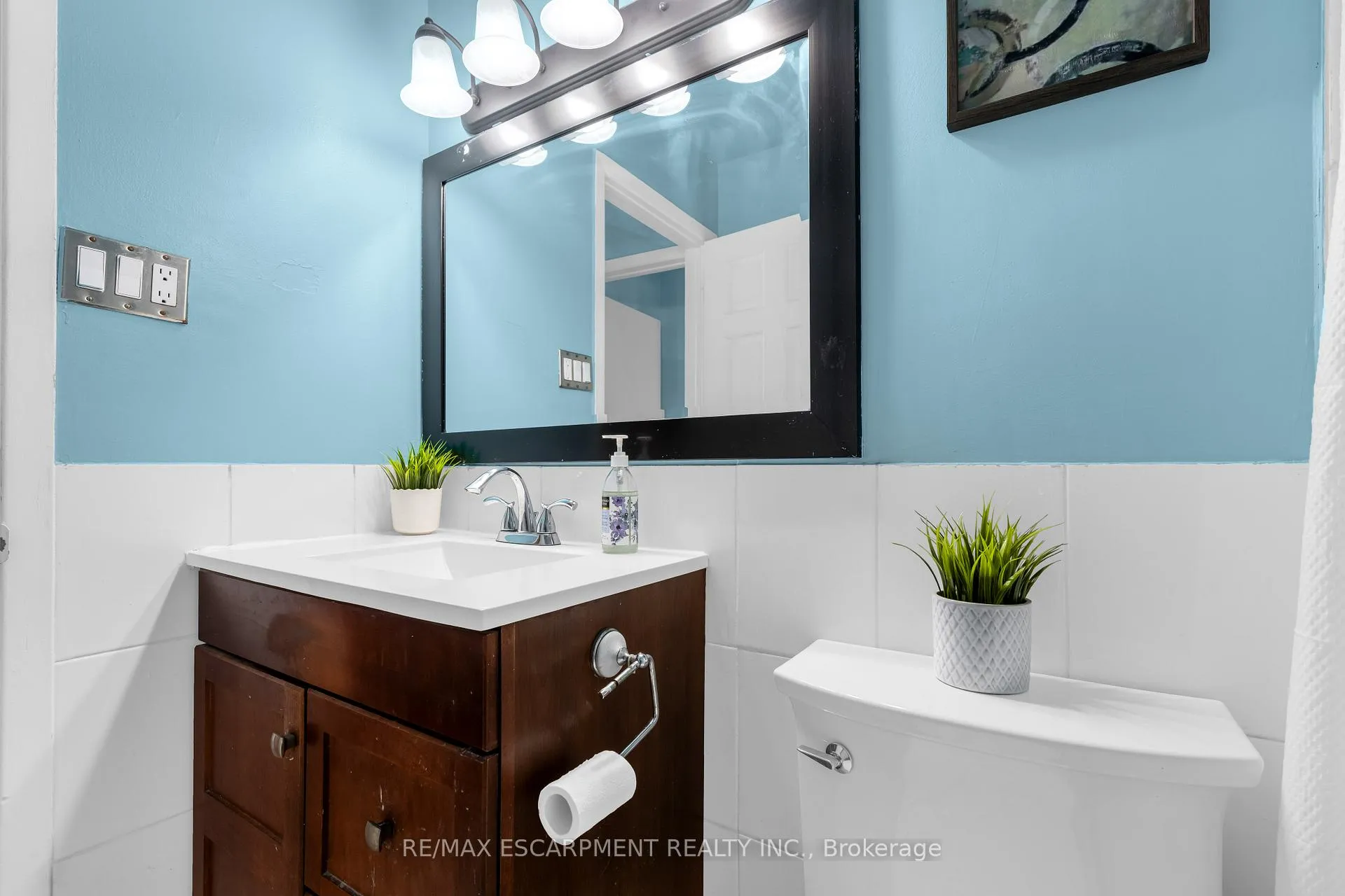 Photo 30 of 102 Berkindale Drive, Hamilton, Riverdale — HOMEH