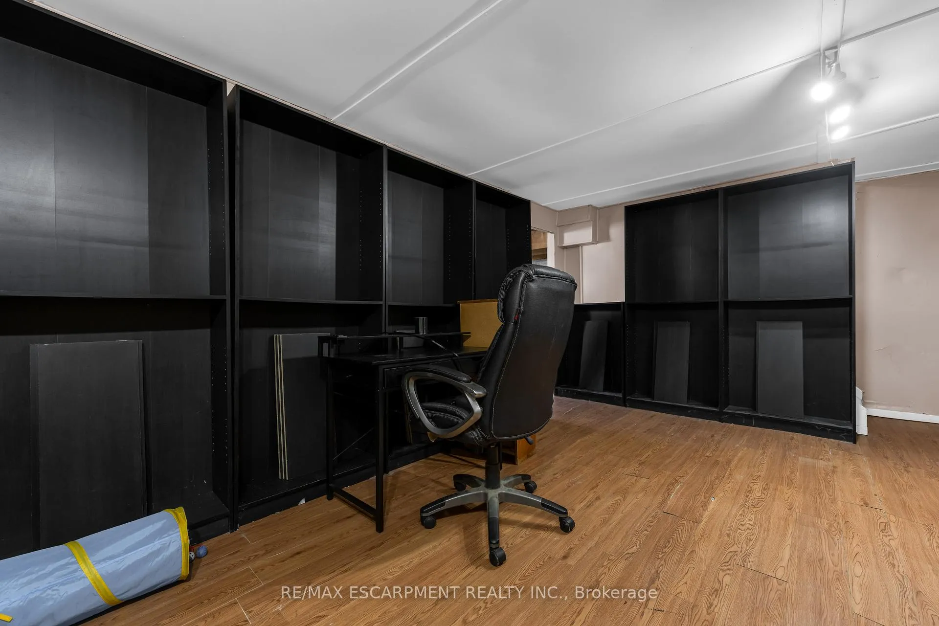 Photo 32 of 102 Berkindale Drive, Hamilton, Riverdale — HOMEH
