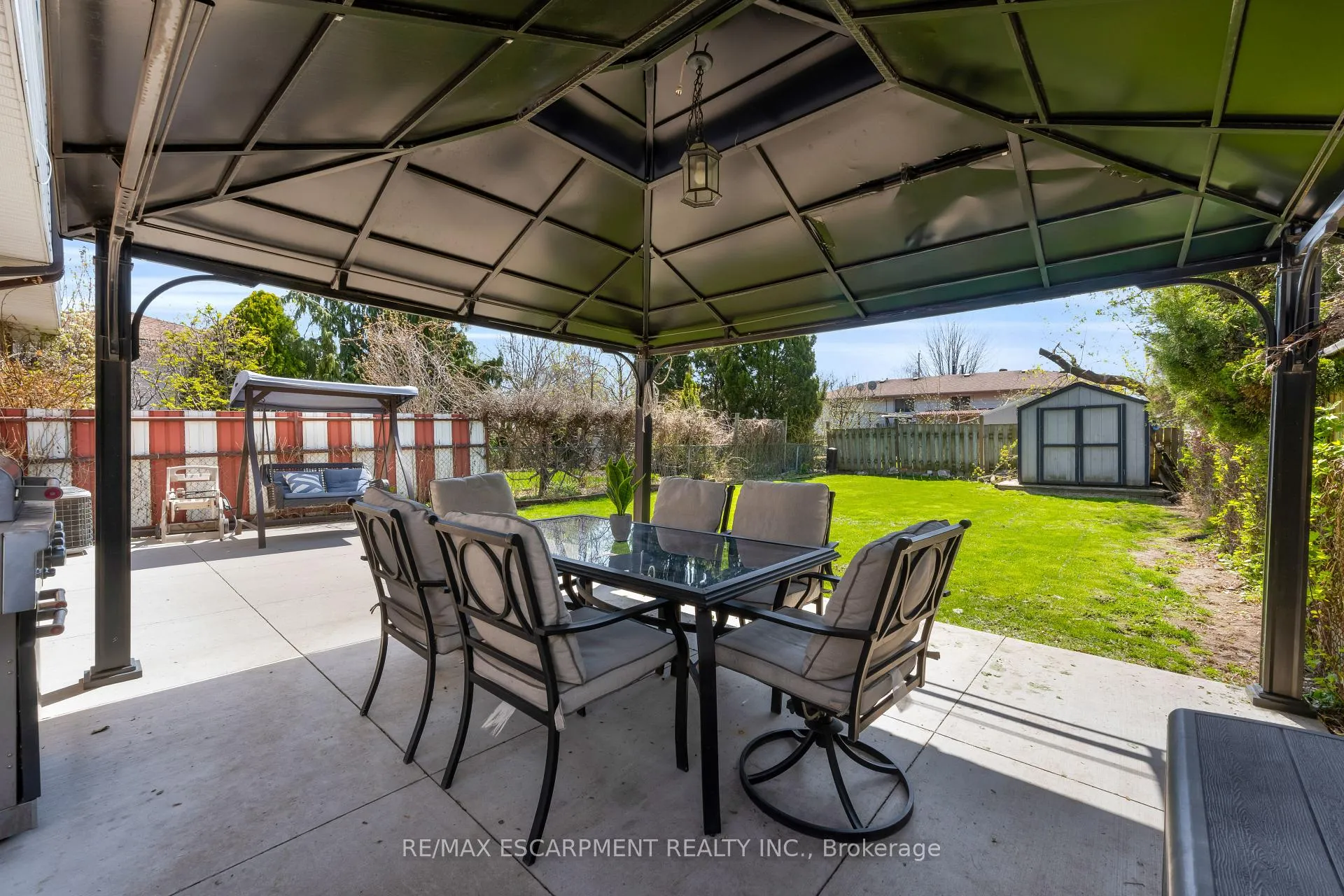 Photo 34 of 102 Berkindale Drive, Hamilton, Riverdale — HOMEH