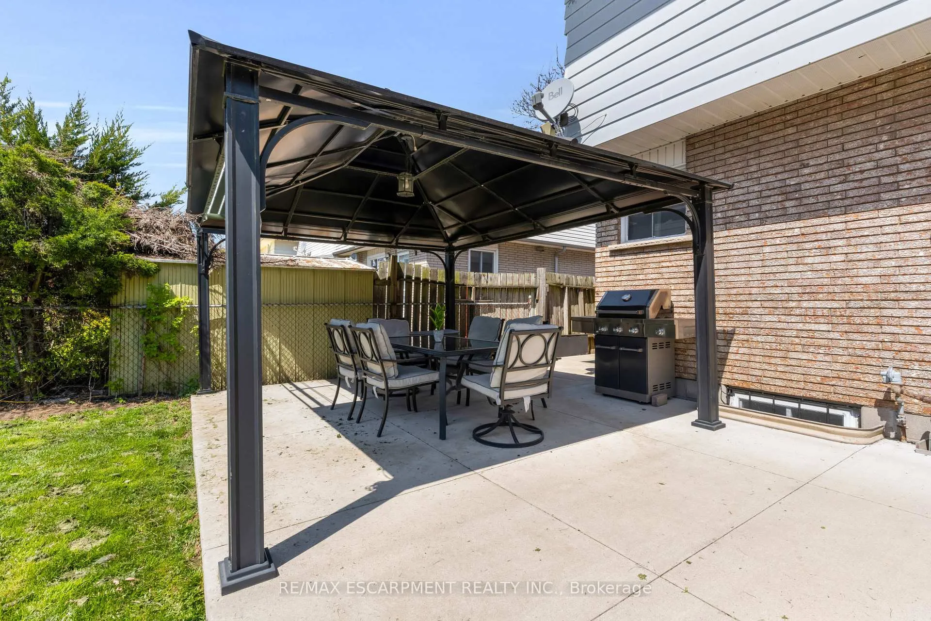 Photo 35 of 102 Berkindale Drive, Hamilton, Riverdale — HOMEH