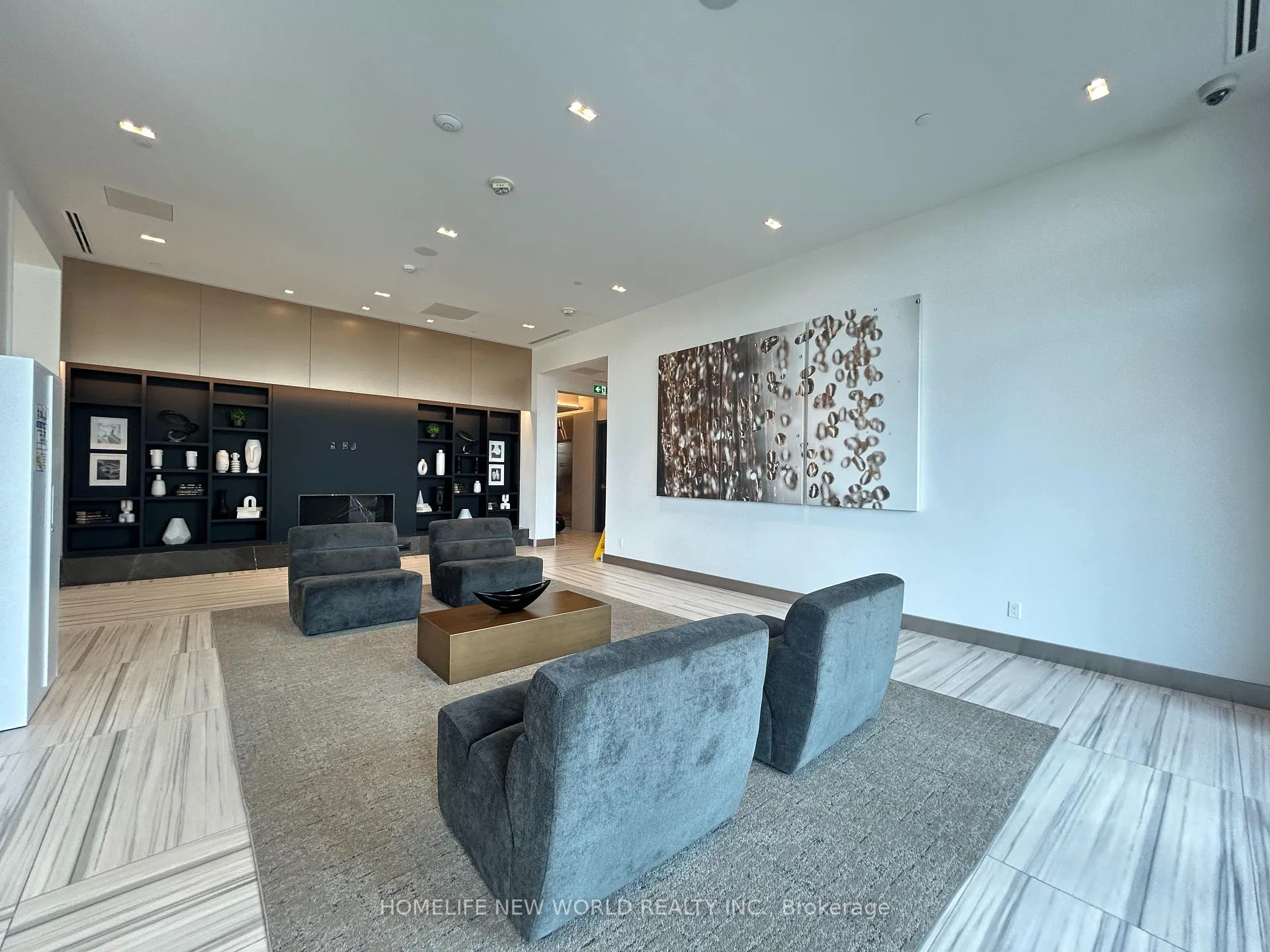 Photo 4 of Unit 1205, 38 Water Walk Drive, Markham, Unionville — HOMEH