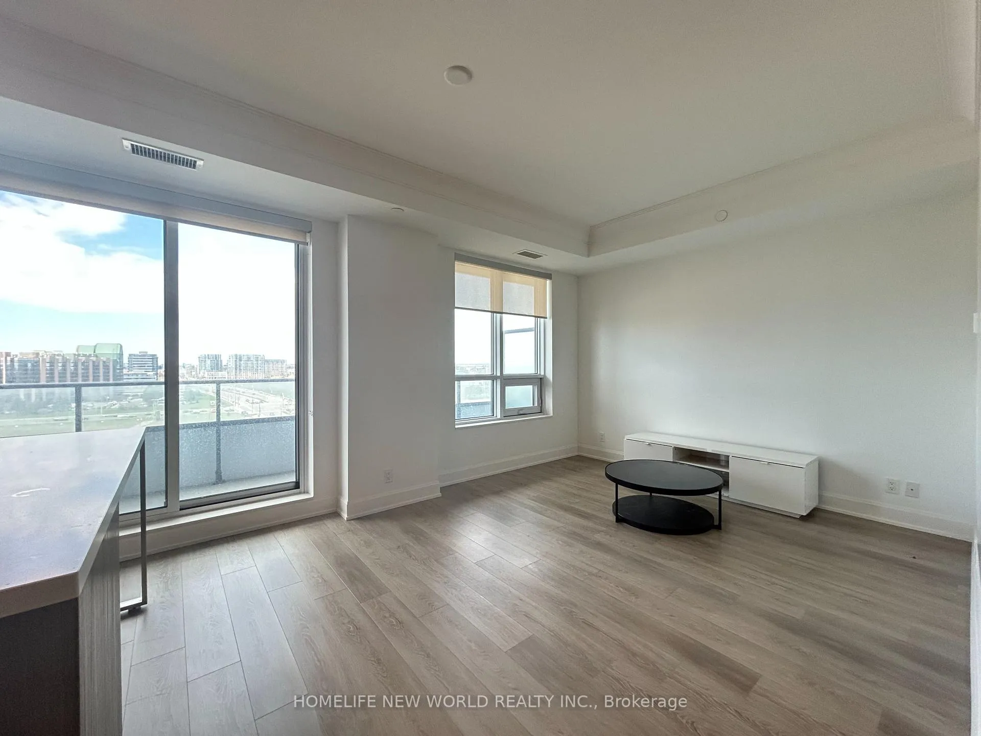 Photo 12 of Unit 1205, 38 Water Walk Drive, Markham, Unionville — HOMEH