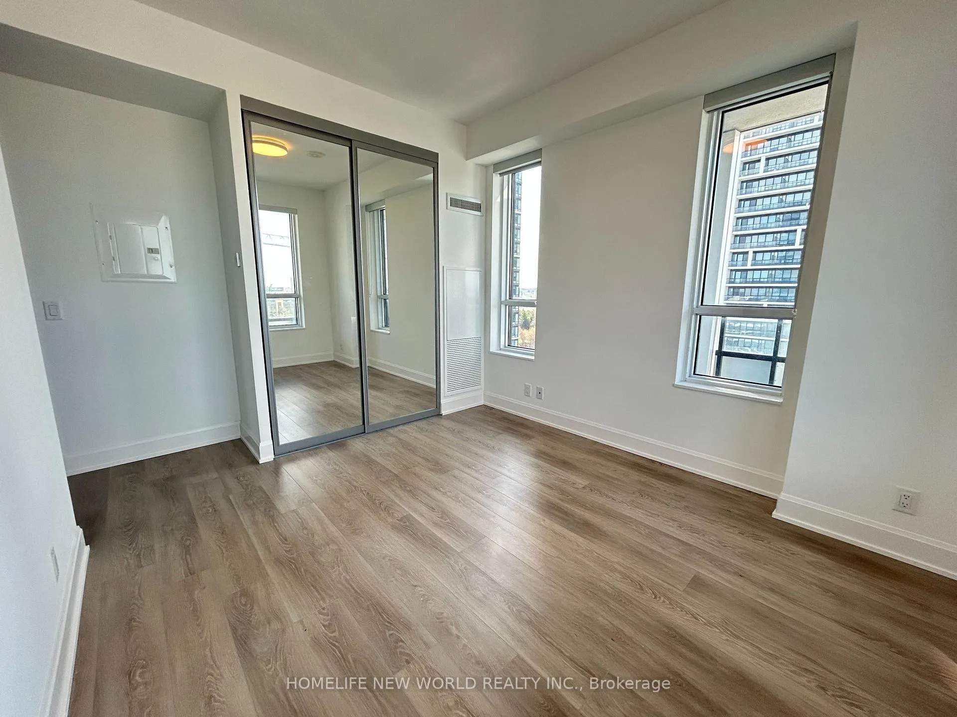 Photo 18 of Unit 1205, 38 Water Walk Drive, Markham, Unionville — HOMEH