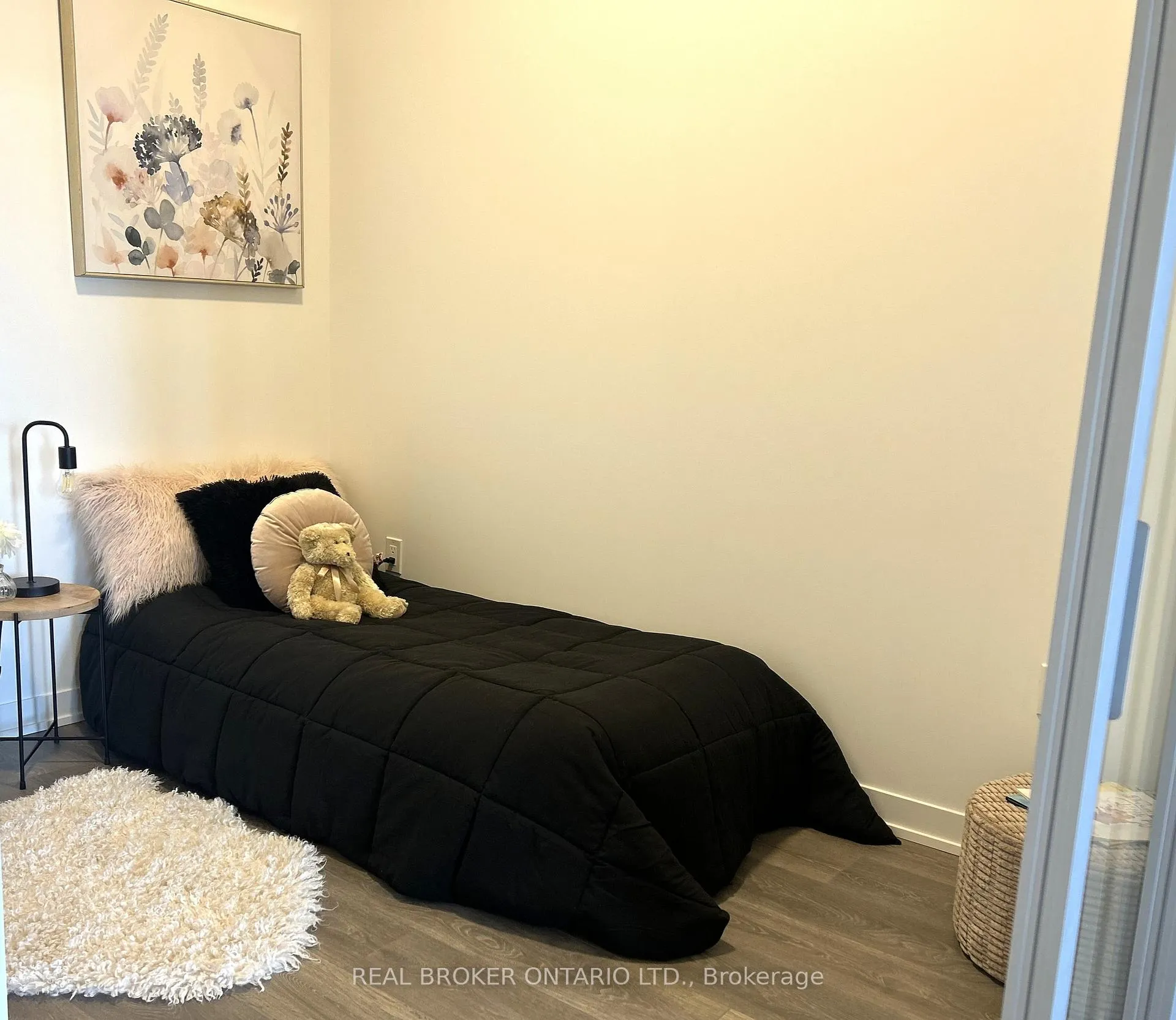 Photo 9 of Unit 118, 4878 Powers Common, Burlington, Alton — HOMEH