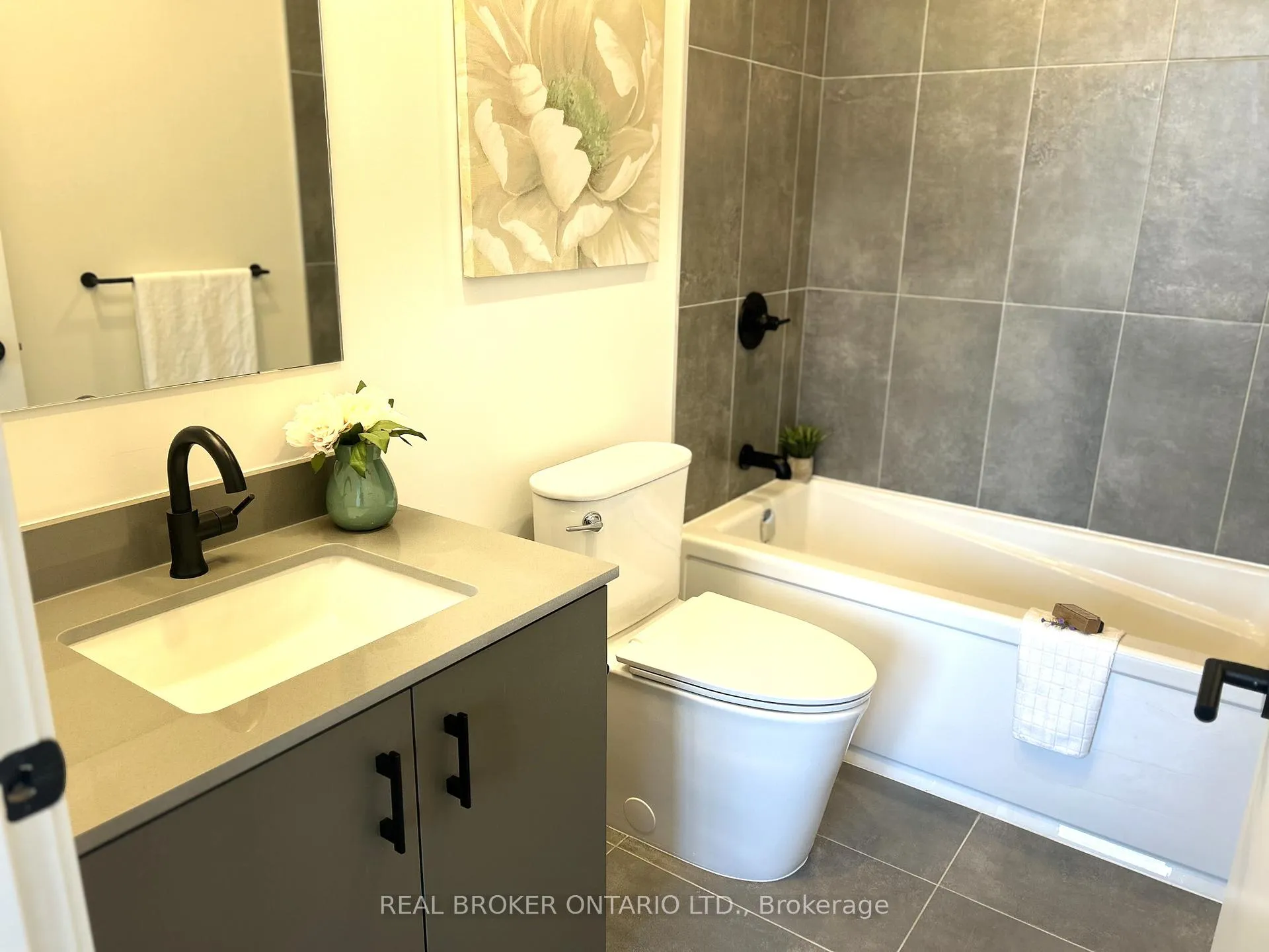 Photo 12 of Unit 118, 4878 Powers Common, Burlington, Alton — HOMEH