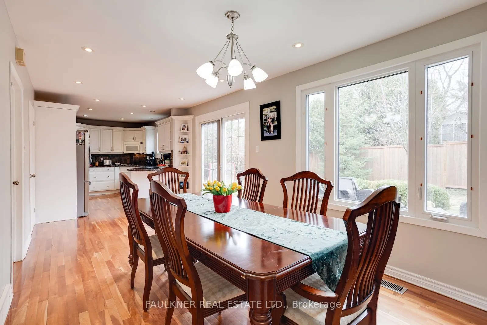 Photo 11 of 1750 Dorset Drive, Ottawa, Playfair Park — HOMEH