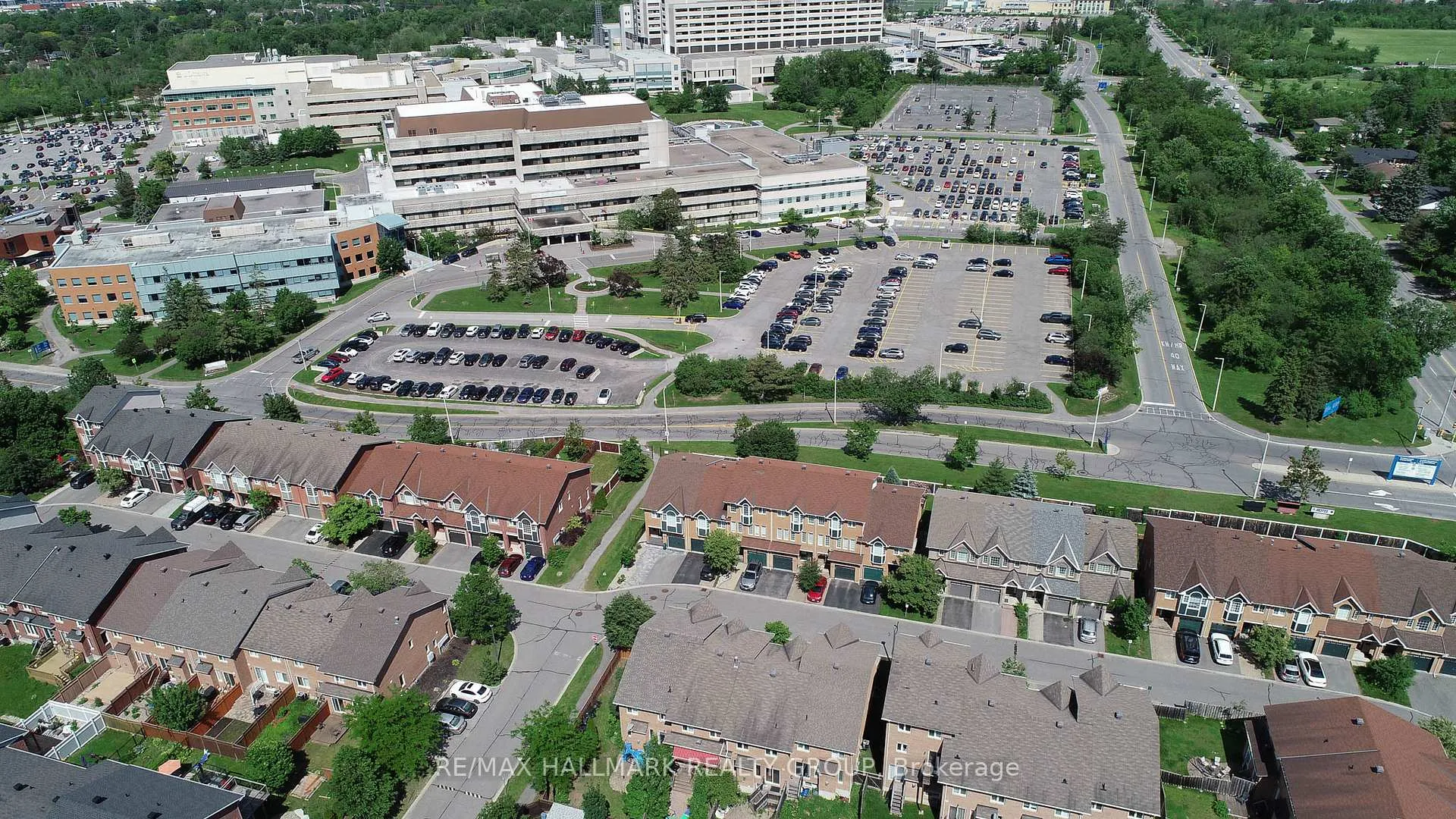Photo 2 of 317 Freedom Private, Ottawa, Riverview Park — HOMEH