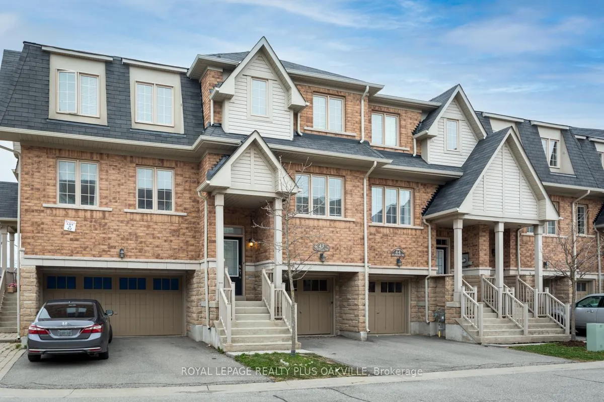 Front of Unit 43, 2171 Fiddlers Way