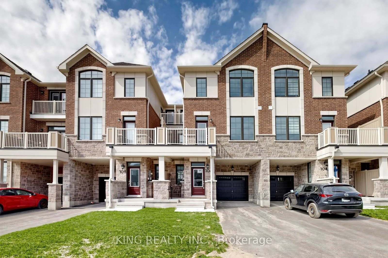 Photo 2 of 106 Yorkshire Street, Barrie, Rural Barrie Southeast — HOMEH