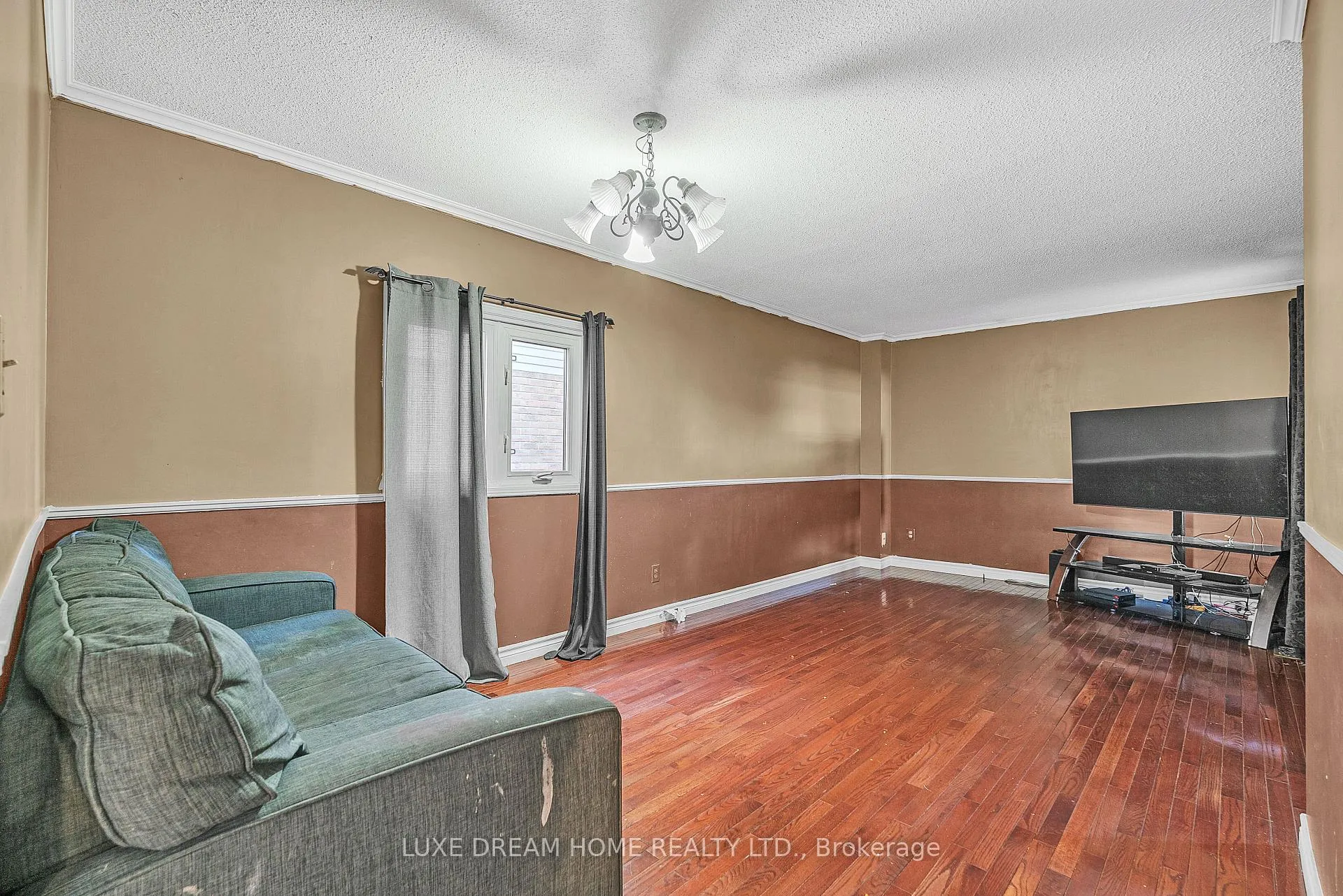 Photo 11 of 175 Albert Street, New Tecumseth, Alliston — HOMEH