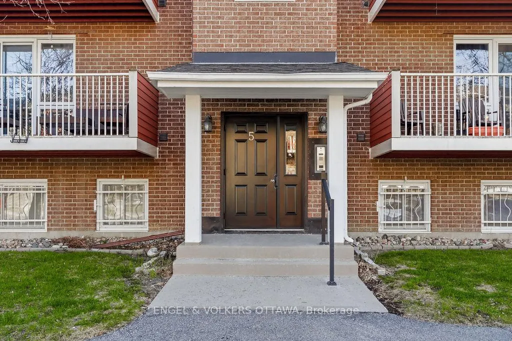 Front of Unit 508, 1589 St Bernard Street
