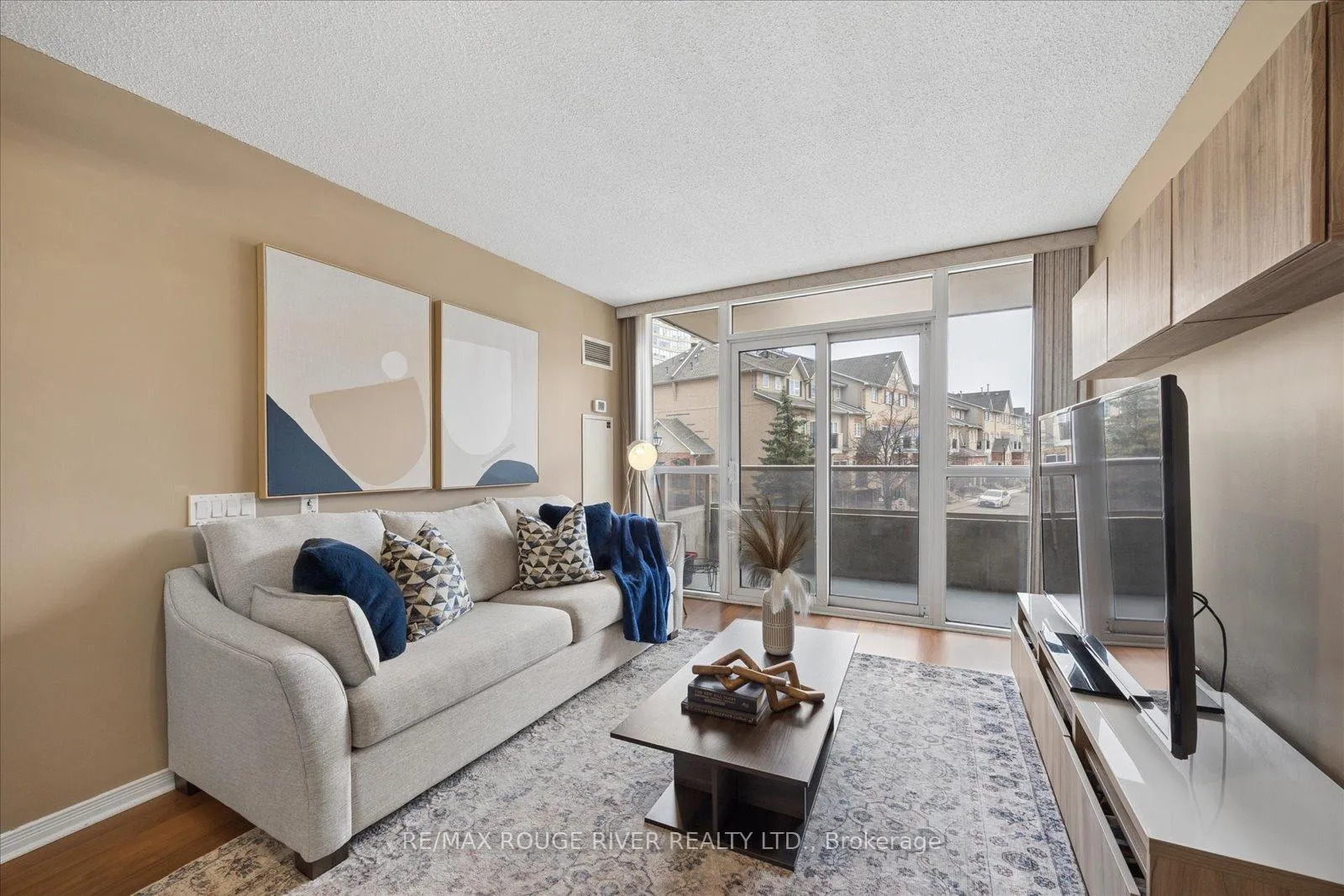 Photo 6 of Unit 213, 1200 The Esplanade Road N, Pickering, Town Centre — HOMEH
