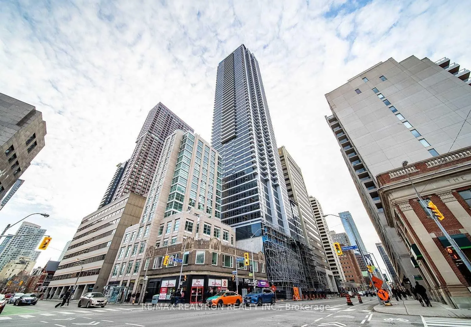 Front of Unit 3006, 395 Bloor Street E