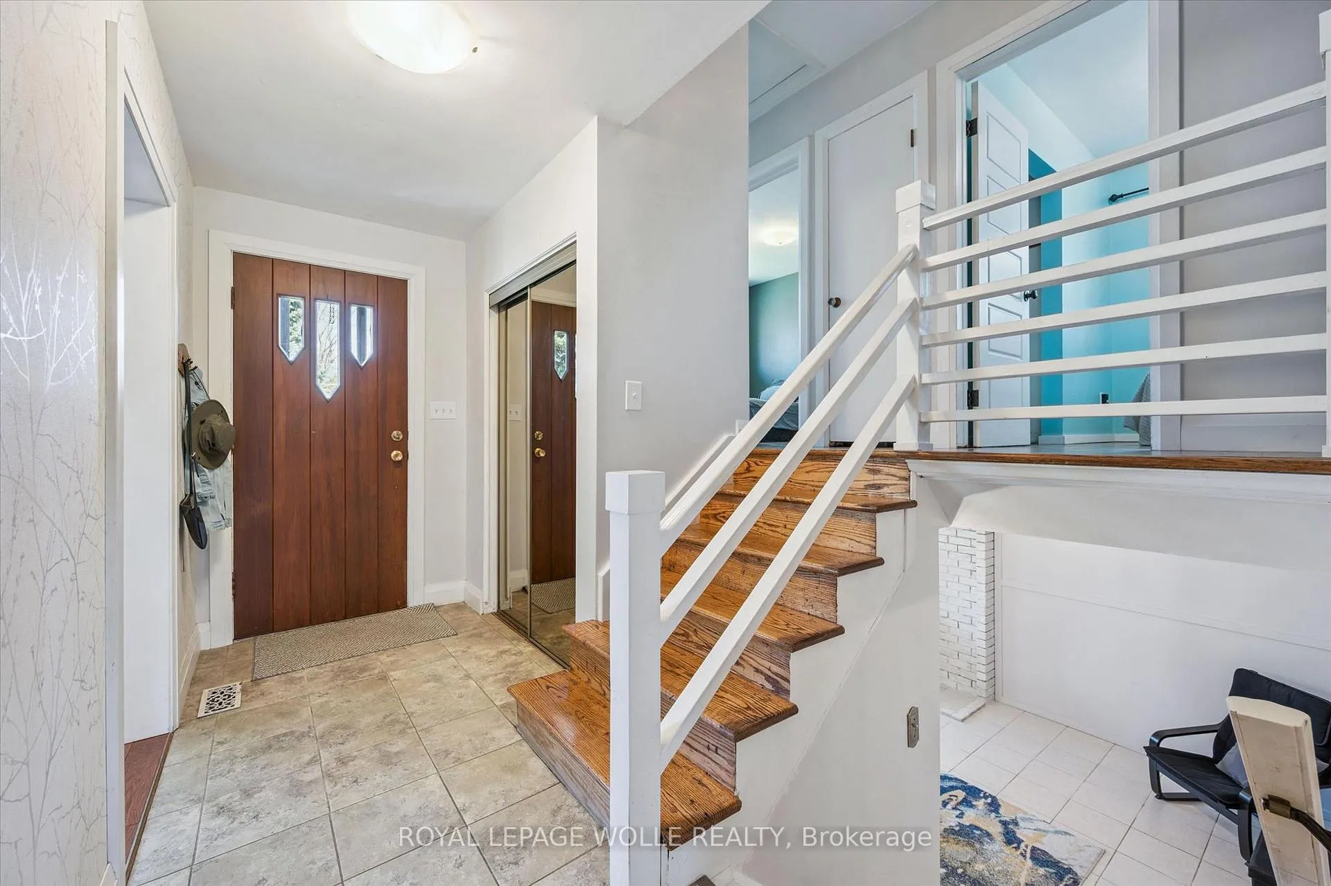 Photo 16 of 47 Hillcrest Lane, Kitchener, Bridgeport — HOMEH
