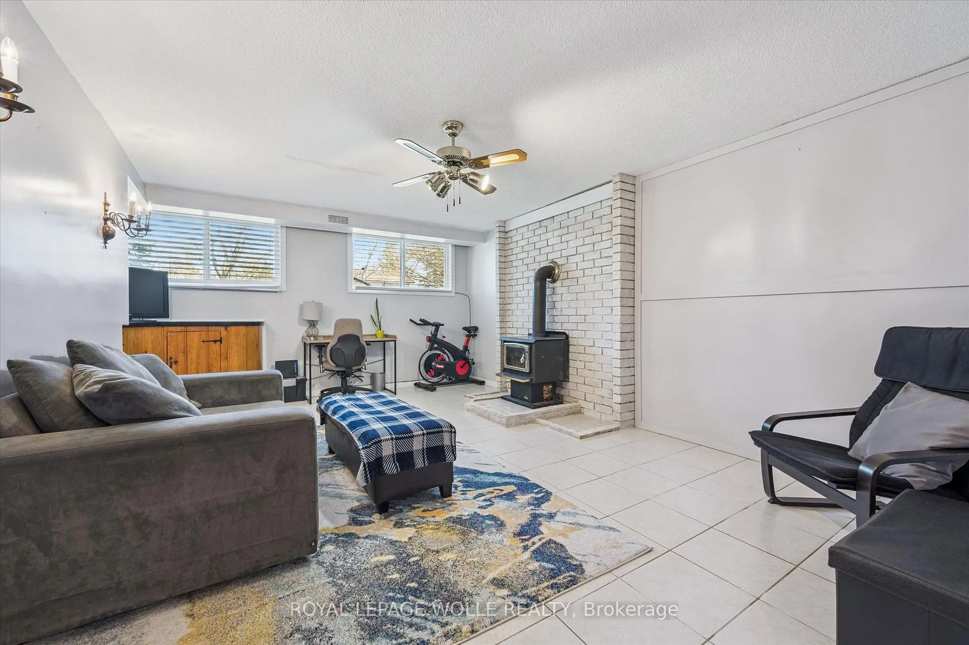 Photo 25 of 47 Hillcrest Lane, Kitchener, Bridgeport — HOMEH