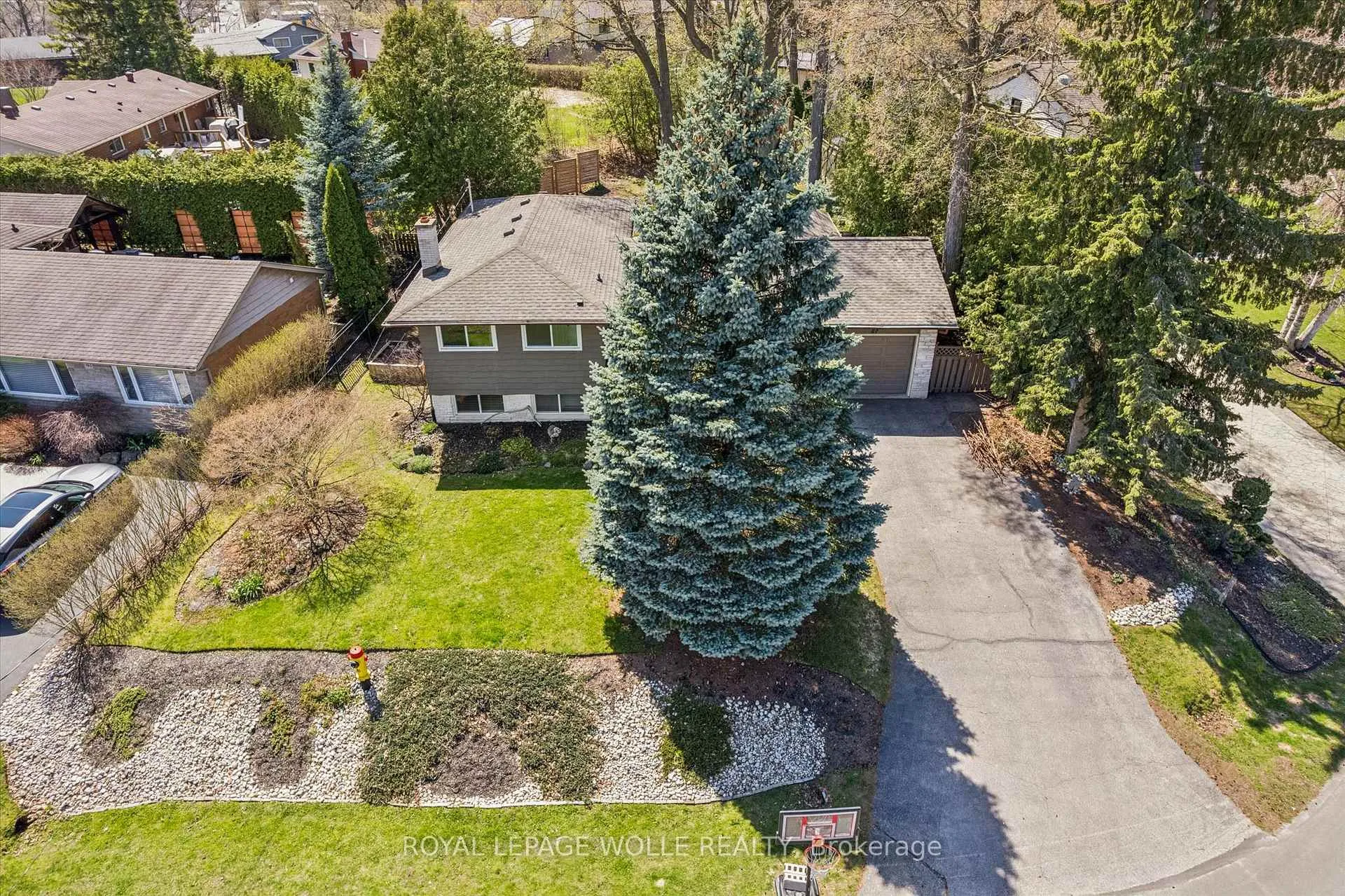 Photo 36 of 47 Hillcrest Lane, Kitchener, Bridgeport — HOMEH