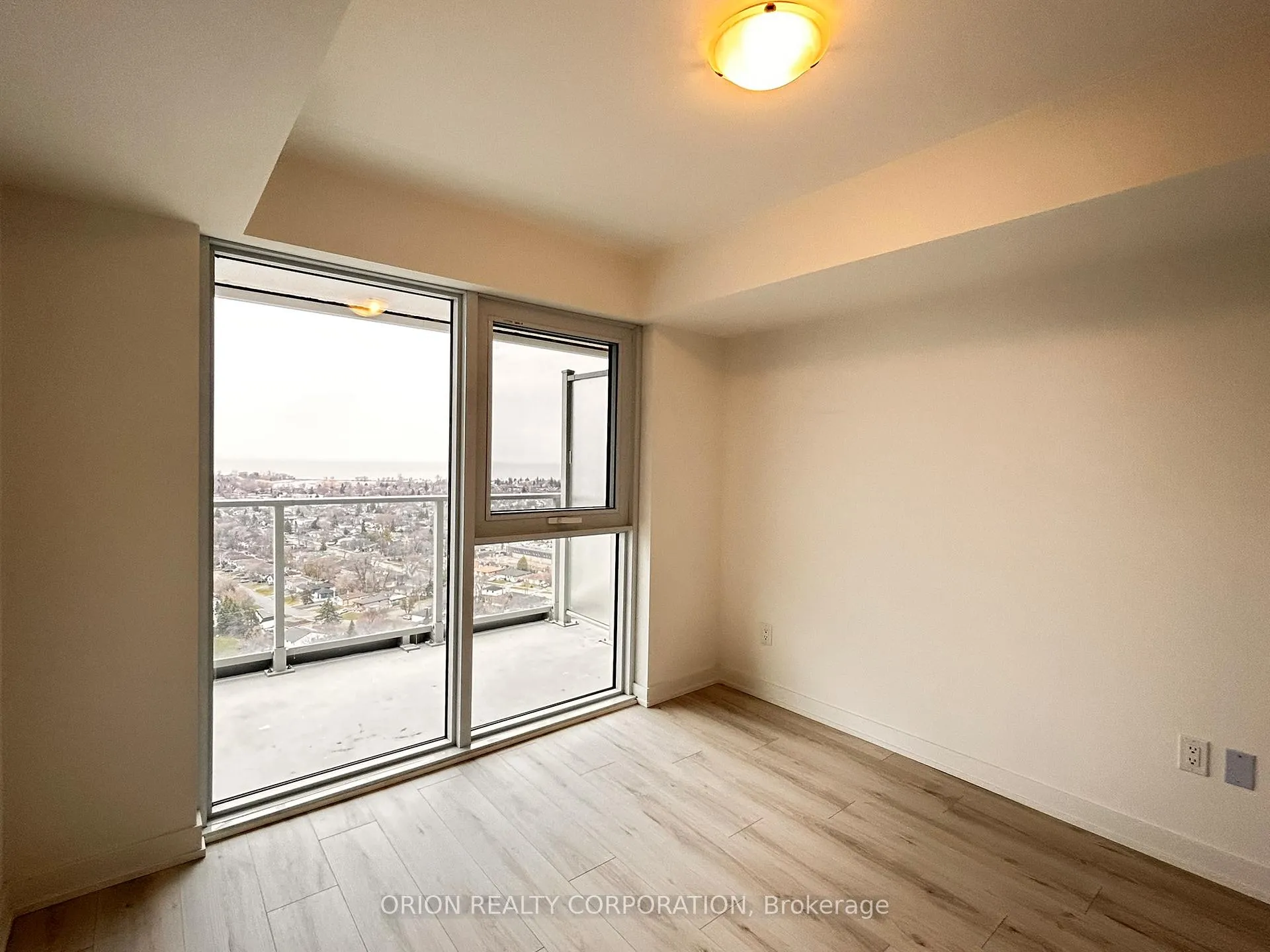 Photo 10 of Unit 2407, 1010 Sandy Beach Road, Pickering, Bay Ridges — HOMEH