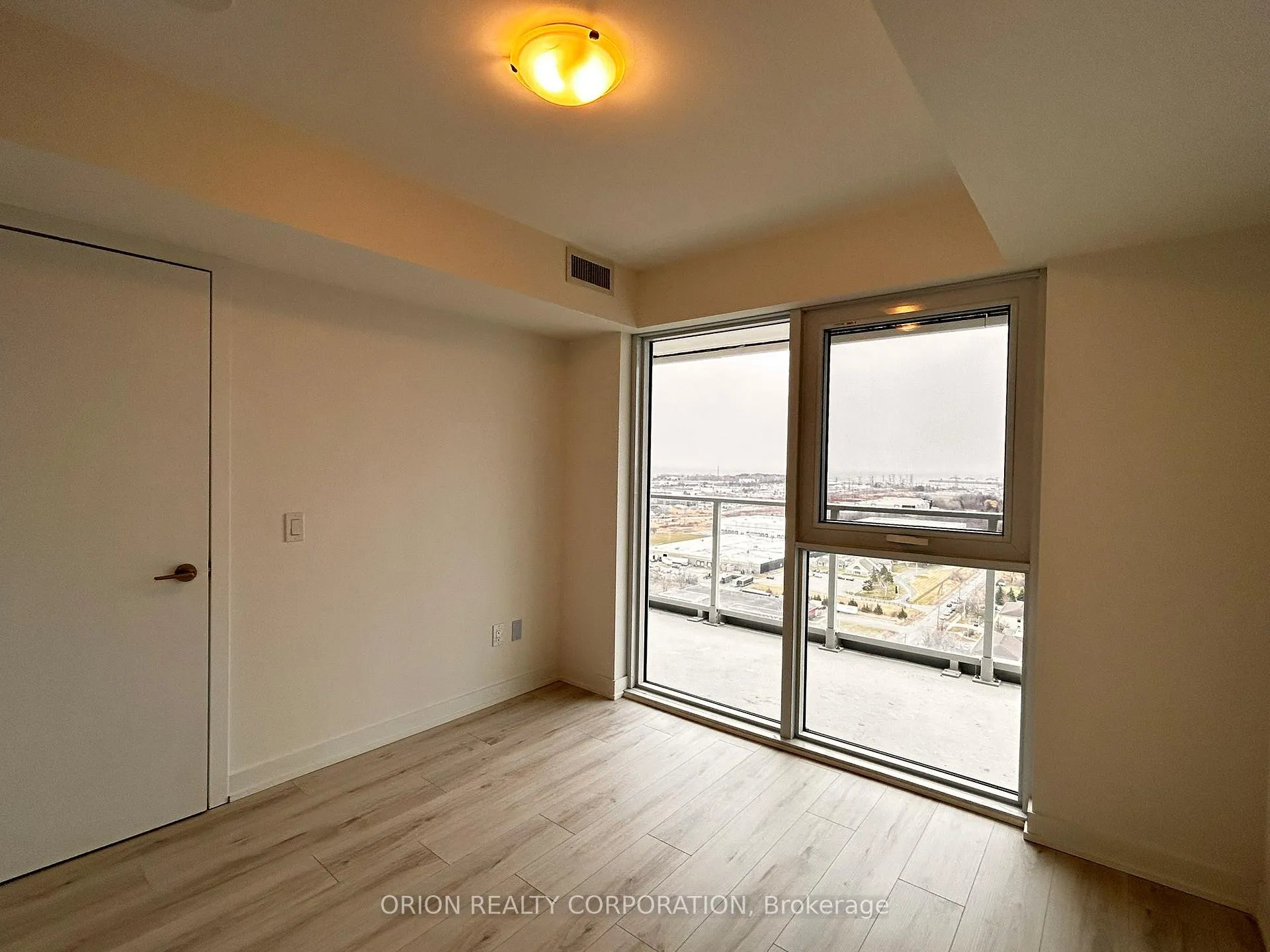 Photo 12 of Unit 2407, 1010 Sandy Beach Road, Pickering, Bay Ridges — HOMEH