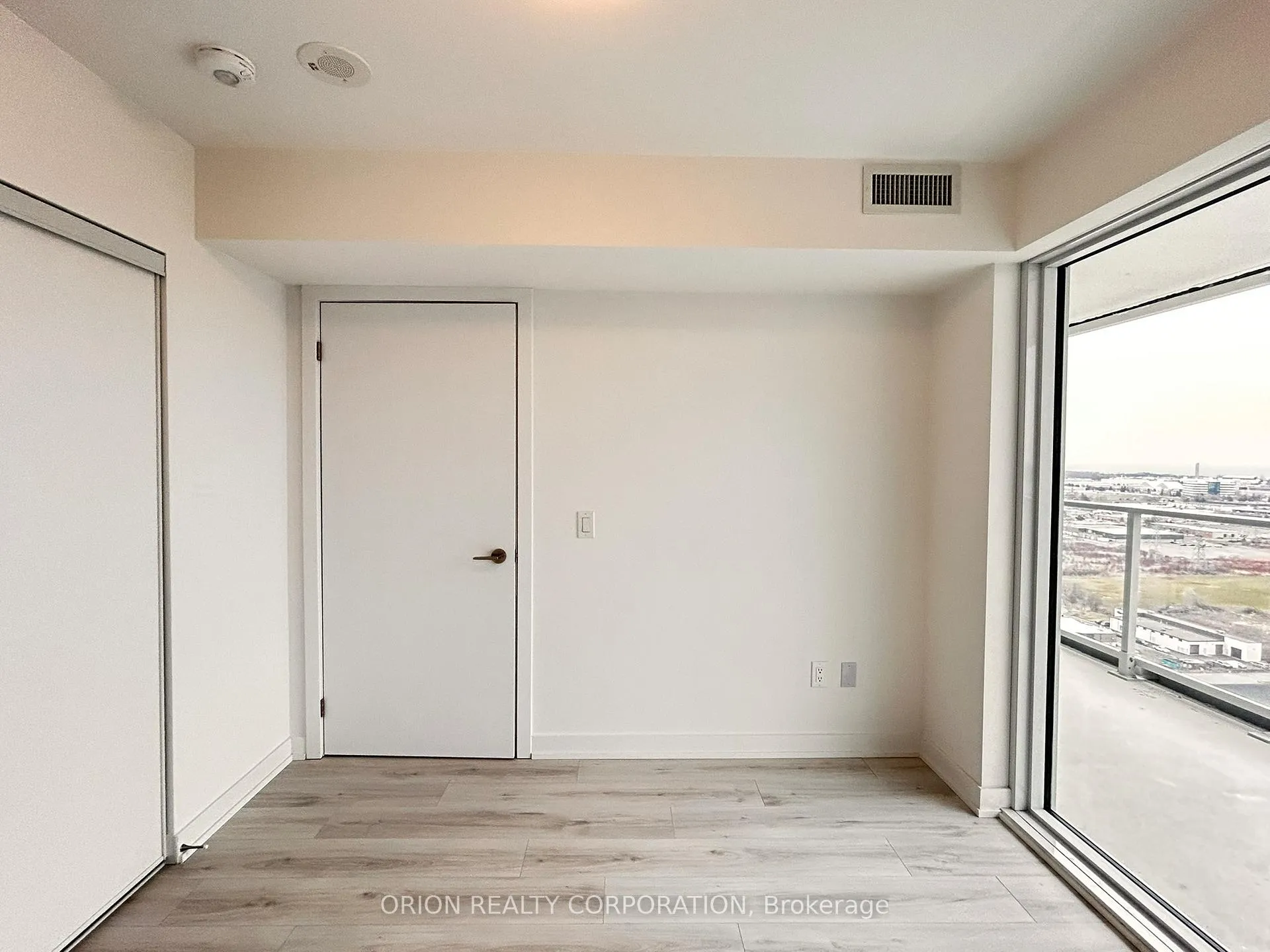 Photo 13 of Unit 2407, 1010 Sandy Beach Road, Pickering, Bay Ridges — HOMEH