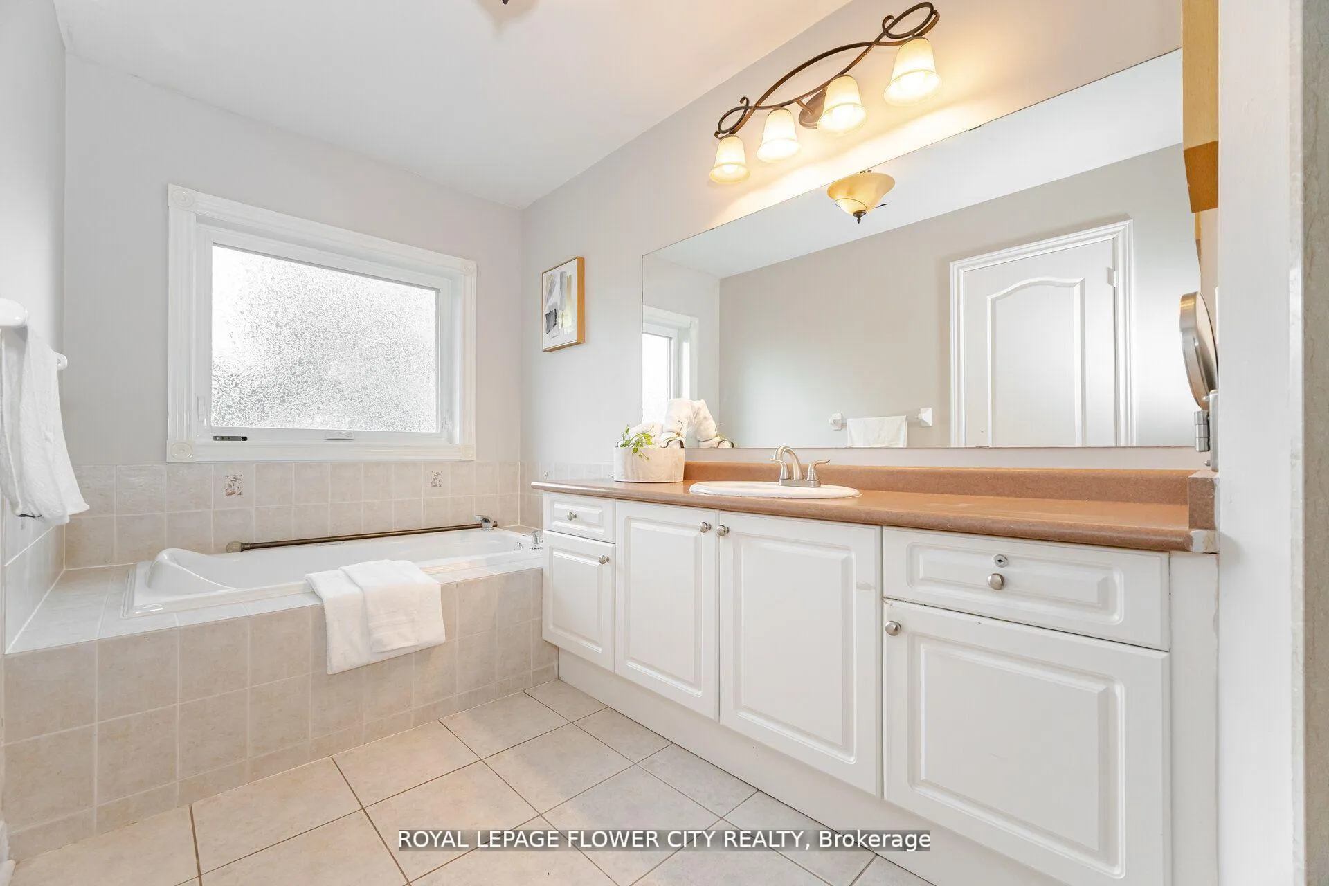 Photo 29 of 61 Headwater Road, Caledon, Bolton West — HOMEH